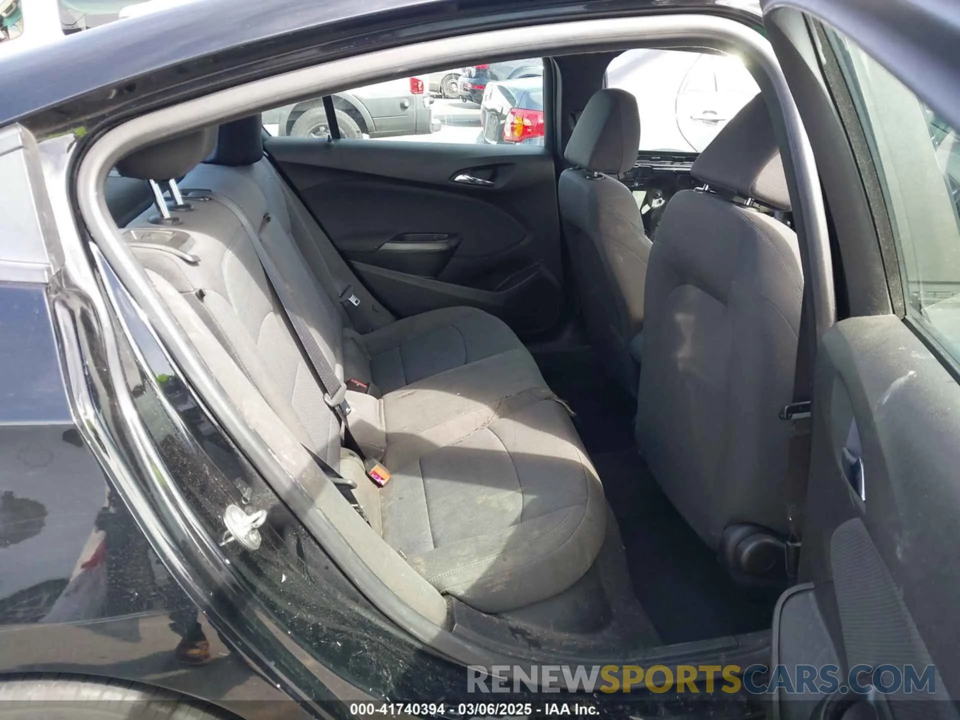 8 Photograph of a damaged car 1G1BE5SM2K7119985 CHEVROLET CRUZE 2019