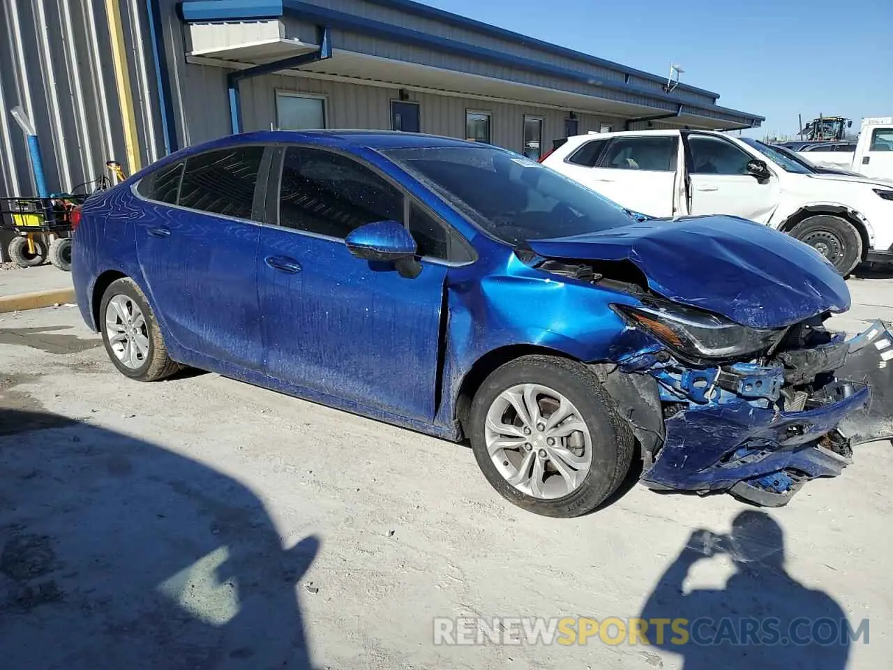4 Photograph of a damaged car 1G1BE5SM2K7126080 CHEVROLET CRUZE 2019