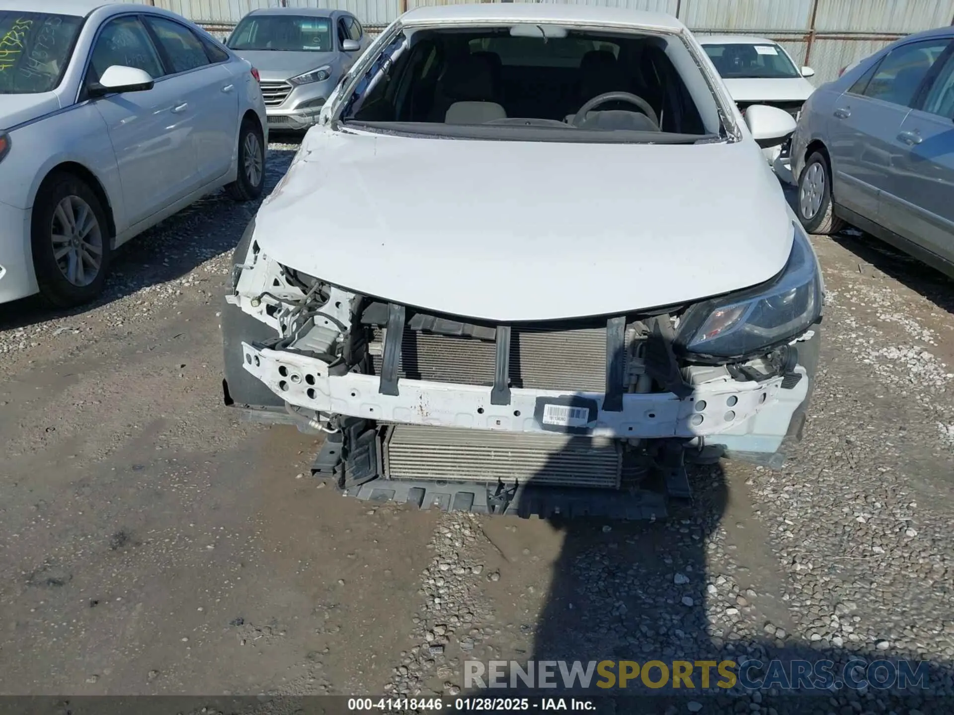 6 Фотография поврежденного автомобиля 1G1BE5SM2K7140609 CHEVROLET CRUZE 2019