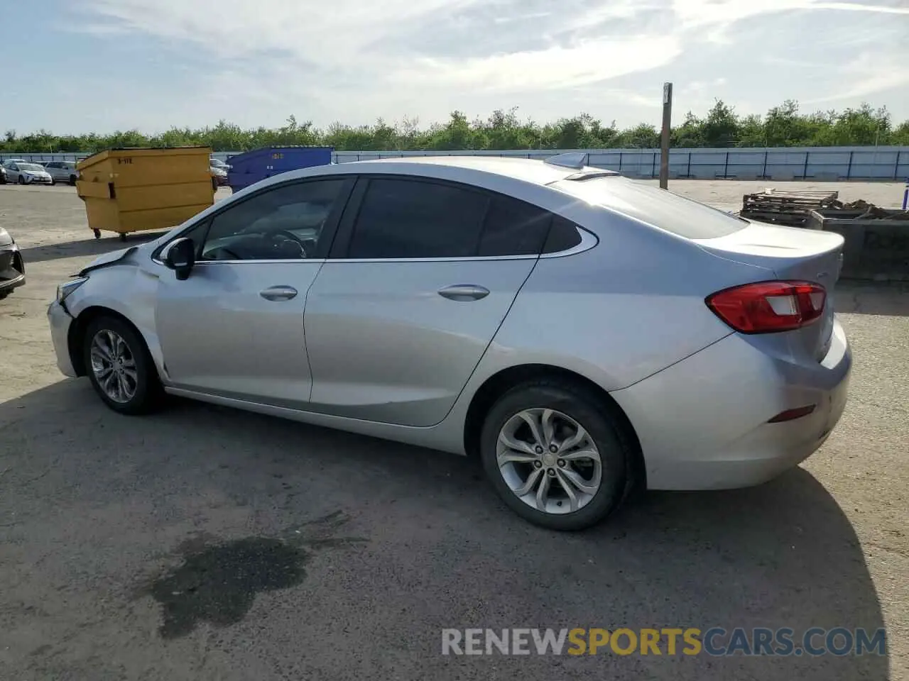2 Фотография поврежденного автомобиля 1G1BE5SM2K7144725 CHEVROLET CRUZE 2019