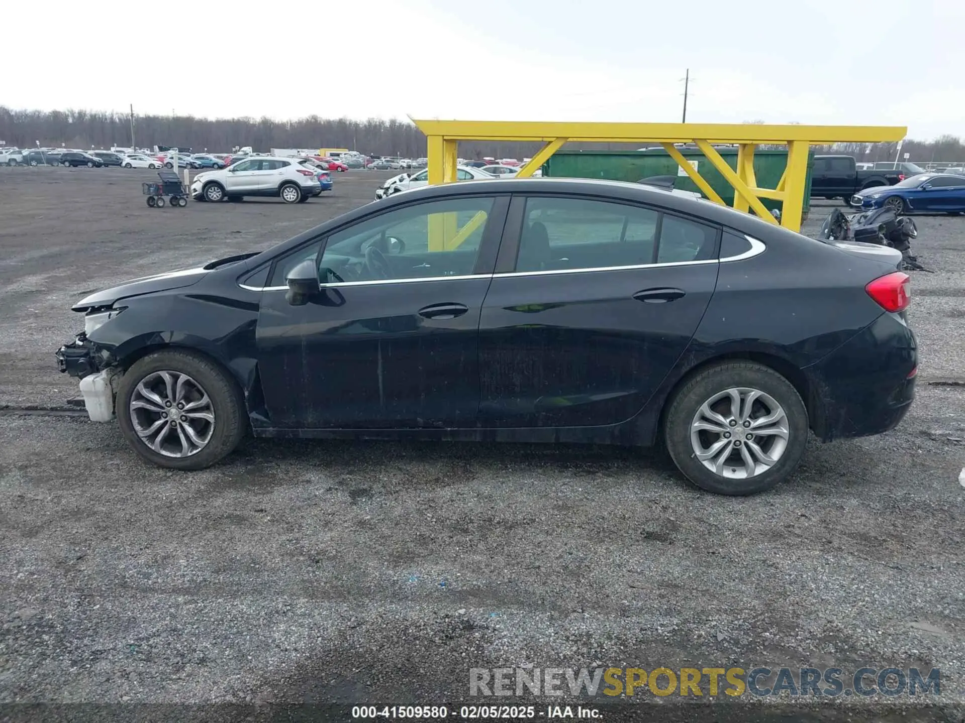 15 Photograph of a damaged car 1G1BE5SM3K7116111 CHEVROLET CRUZE 2019