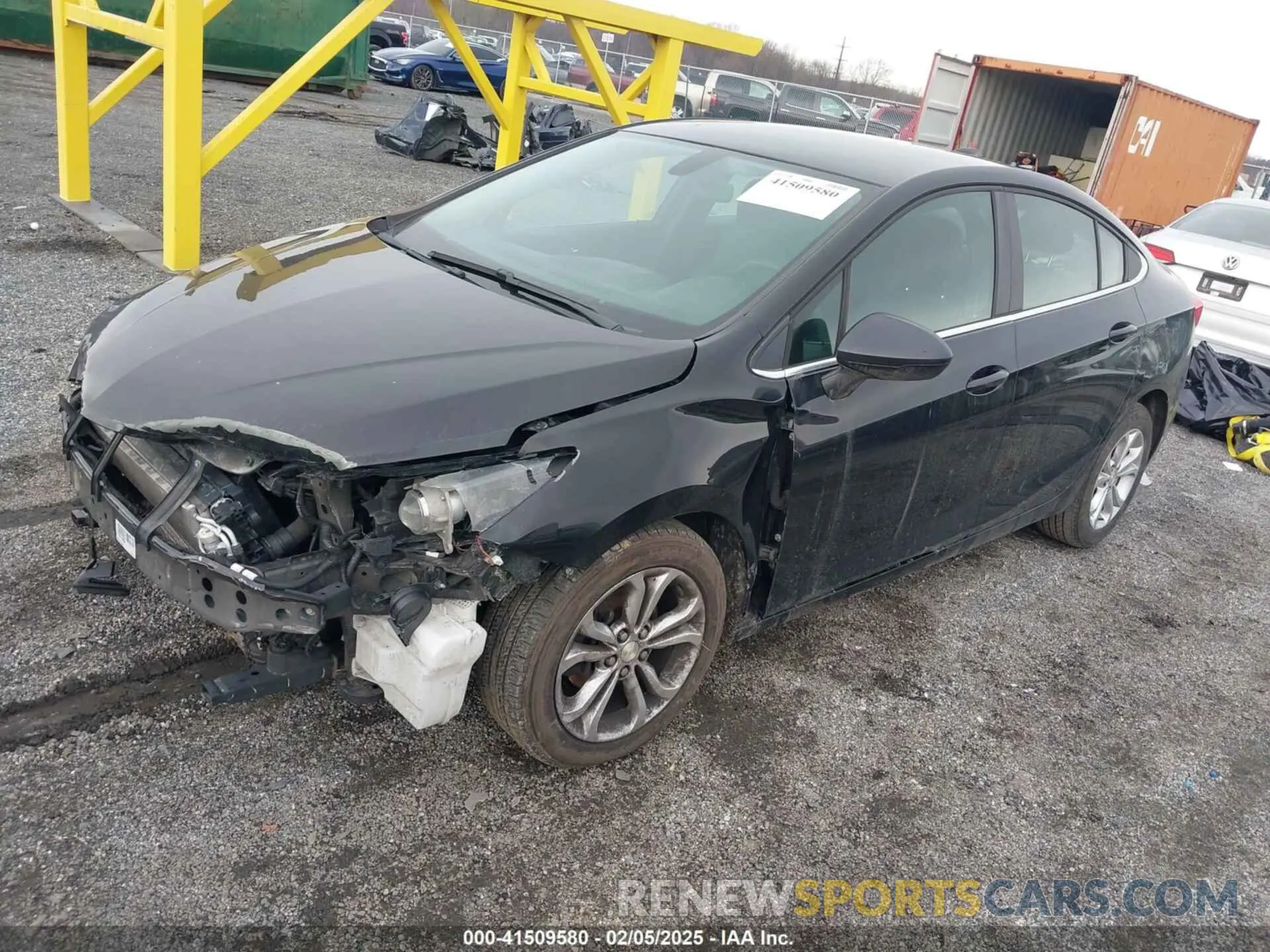 2 Photograph of a damaged car 1G1BE5SM3K7116111 CHEVROLET CRUZE 2019