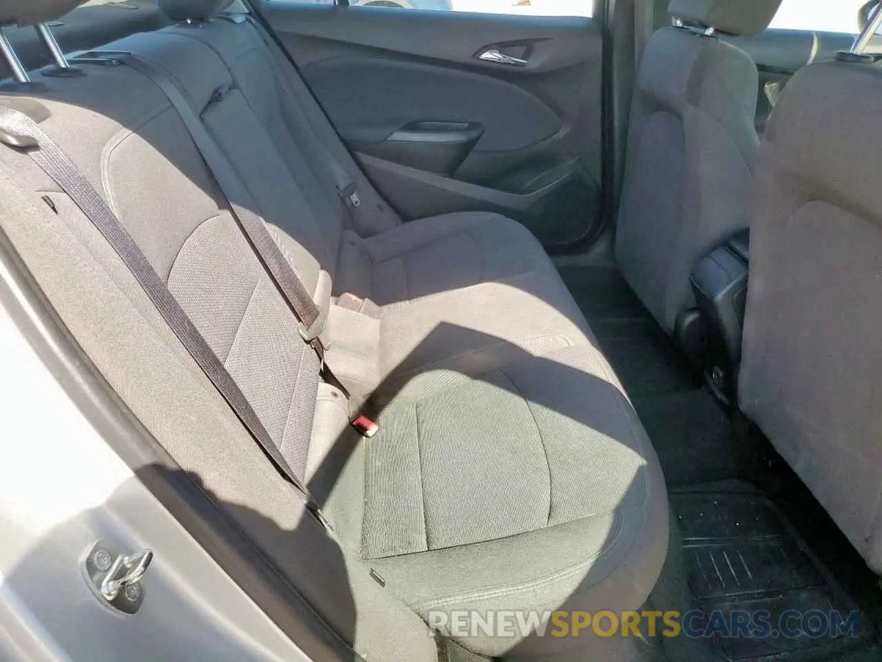 10 Photograph of a damaged car 1G1BE5SM3K7116786 CHEVROLET CRUZE 2019