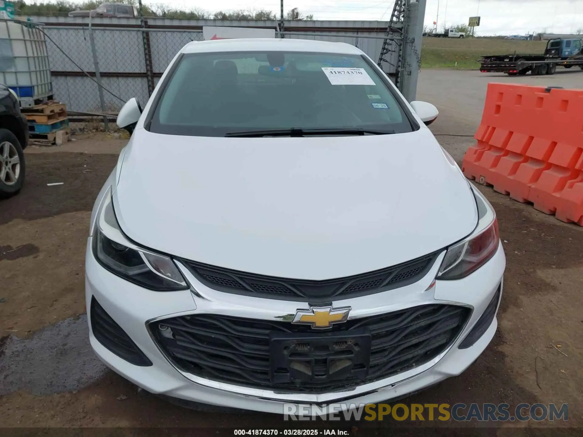 11 Photograph of a damaged car 1G1BE5SM5K7111525 CHEVROLET CRUZE 2019