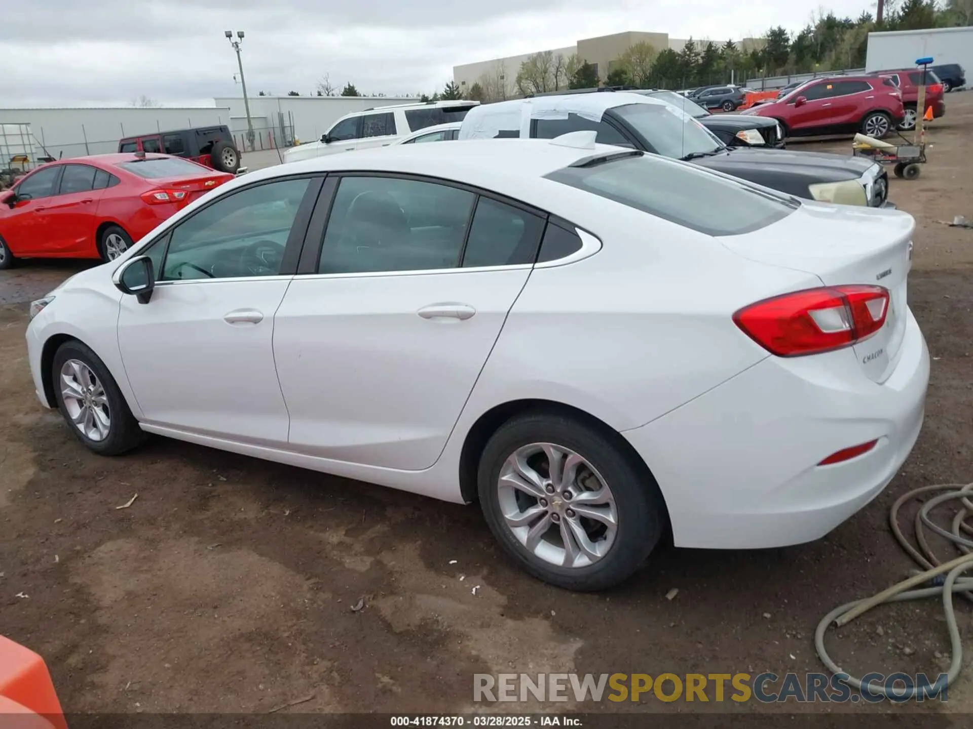 13 Photograph of a damaged car 1G1BE5SM5K7111525 CHEVROLET CRUZE 2019