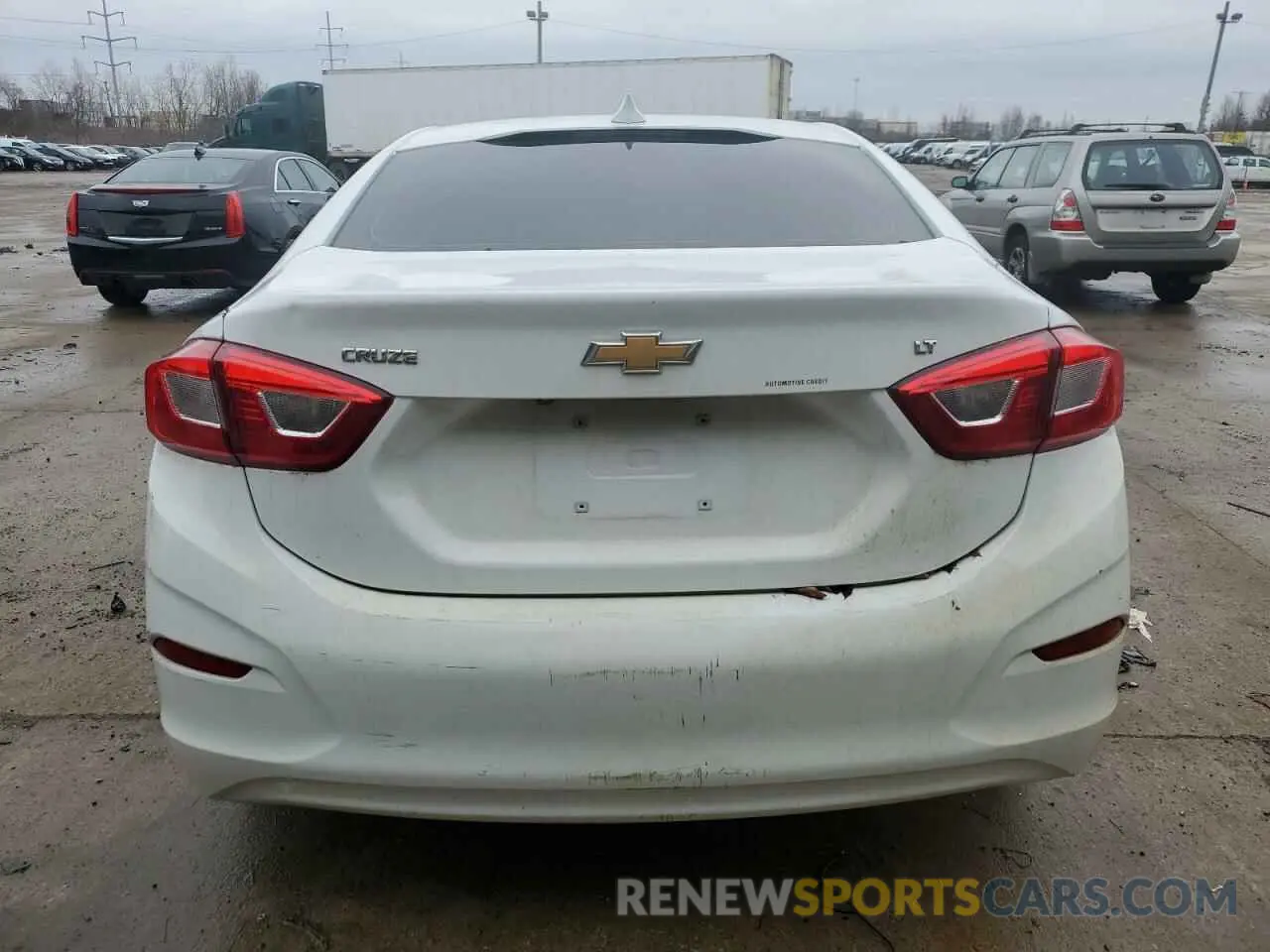 6 Фотография поврежденного автомобиля 1G1BE5SM5K7146193 CHEVROLET CRUZE 2019
