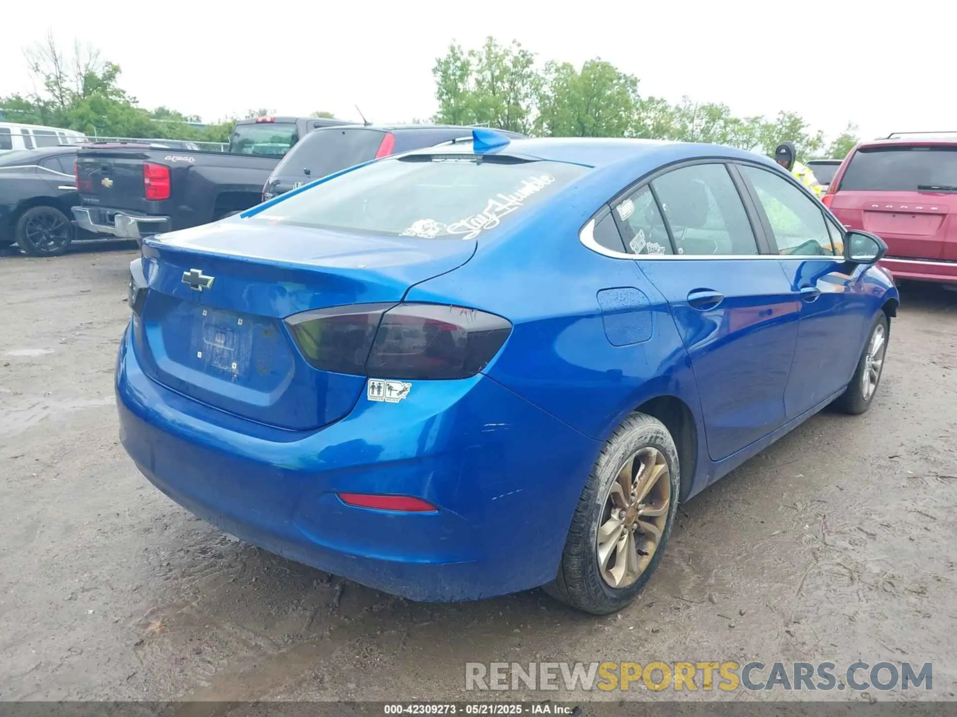 4 Photograph of a damaged car 1G1BE5SM6K7106334 CHEVROLET CRUZE 2019