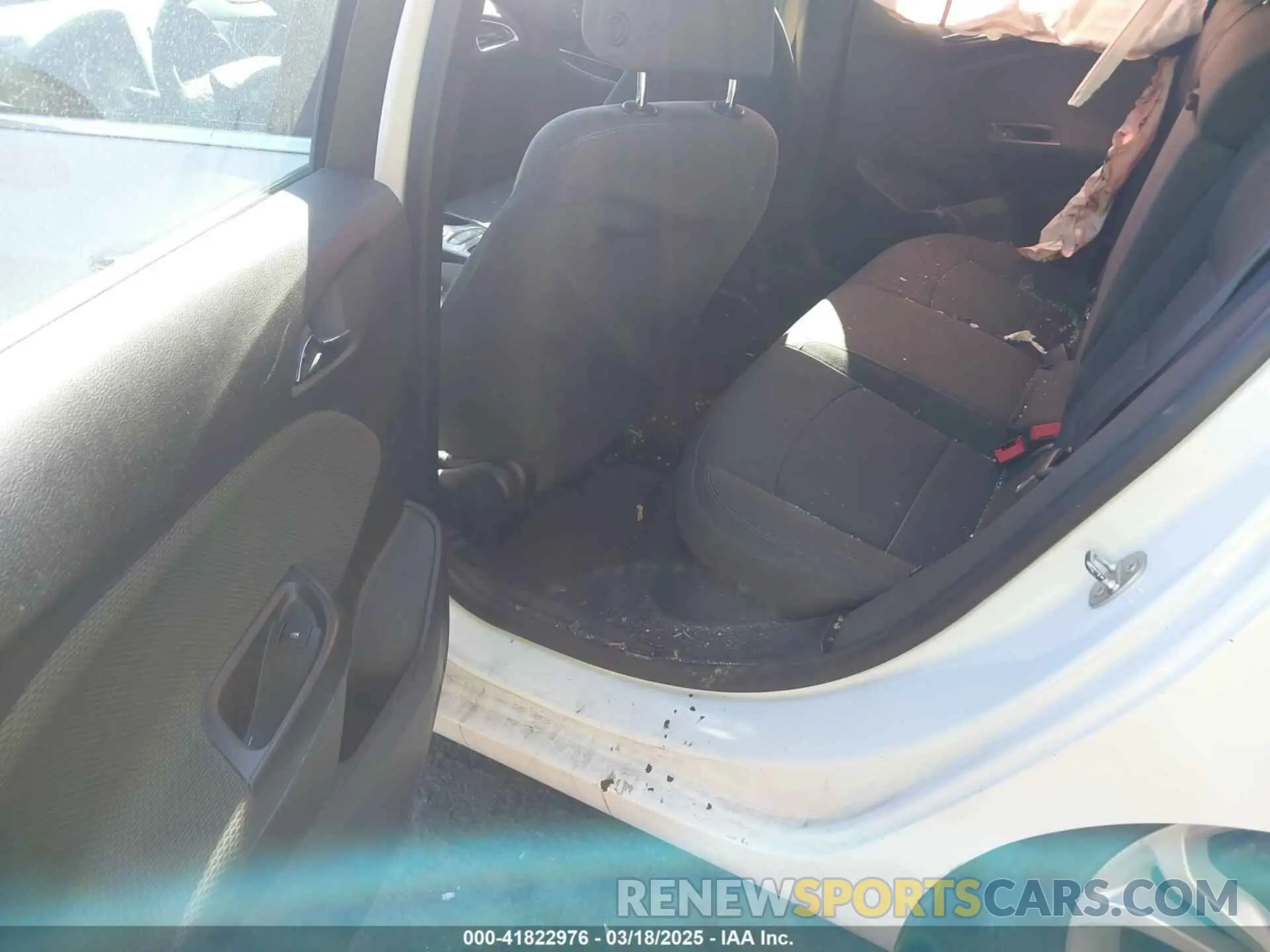 8 Фотография поврежденного автомобиля 1G1BE5SM6K7116362 CHEVROLET CRUZE 2019