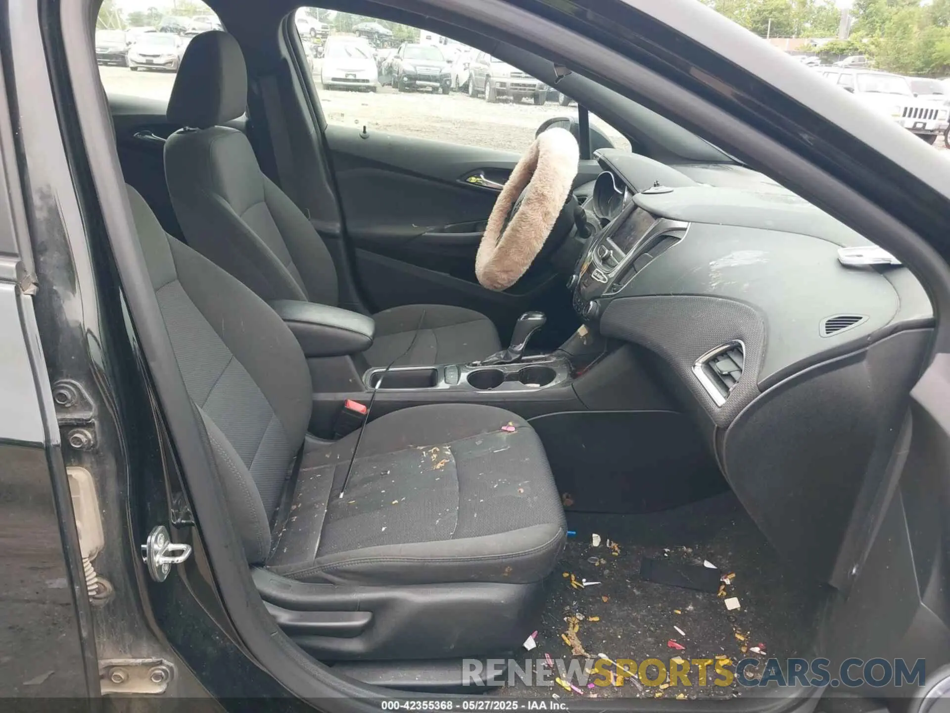 5 Photograph of a damaged car 1G1BE5SM6K7141438 CHEVROLET CRUZE 2019