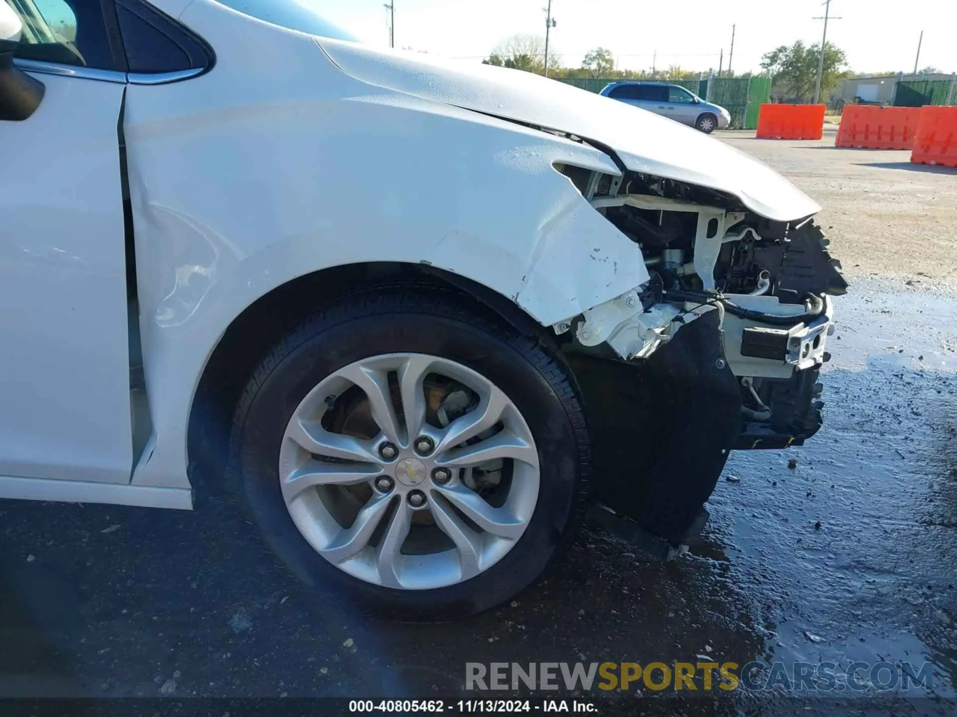 6 Photograph of a damaged car 1G1BE5SM7K7108559 CHEVROLET CRUZE 2019