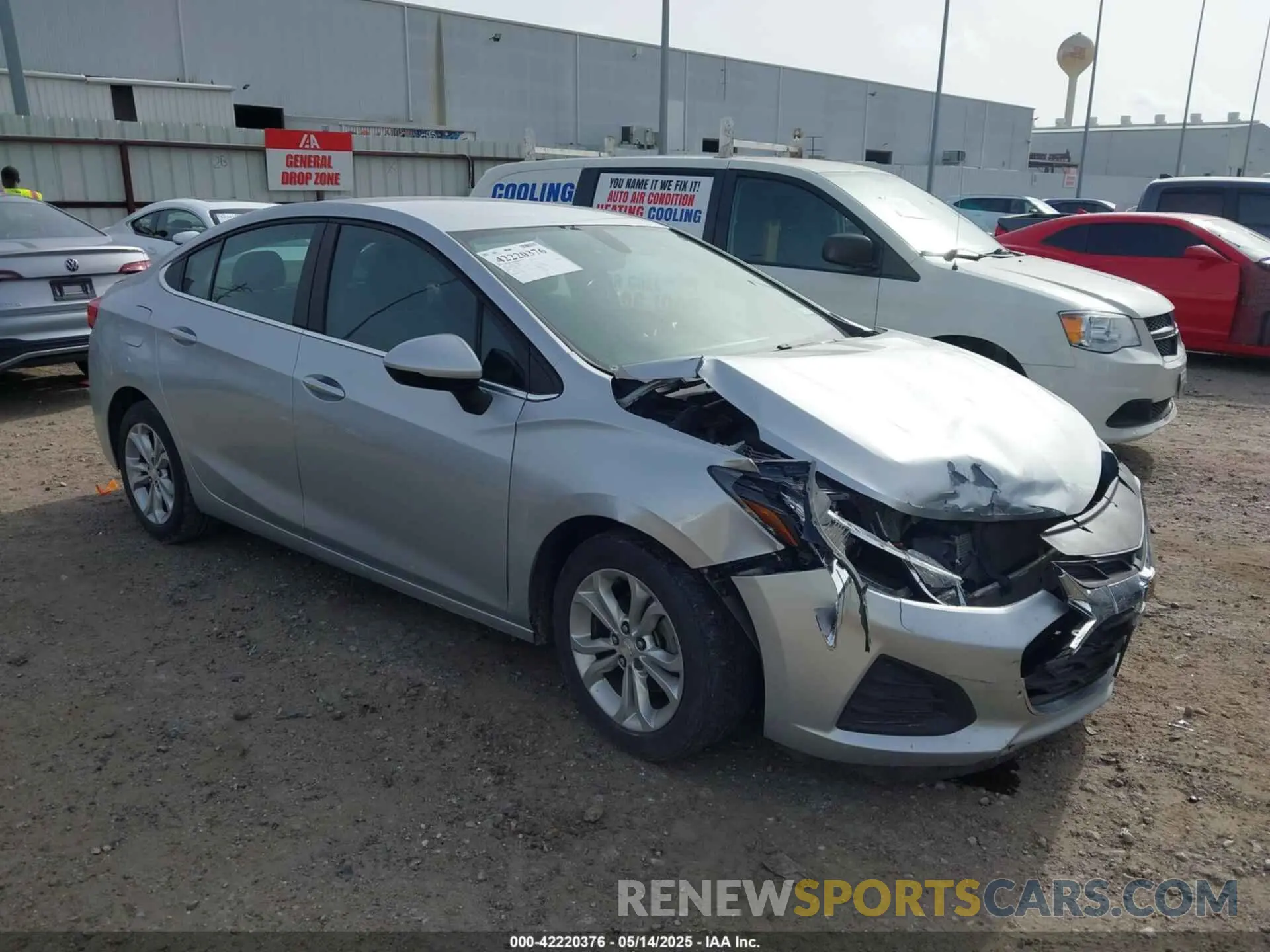 1 Photograph of a damaged car 1G1BE5SM7K7108934 CHEVROLET CRUZE 2019