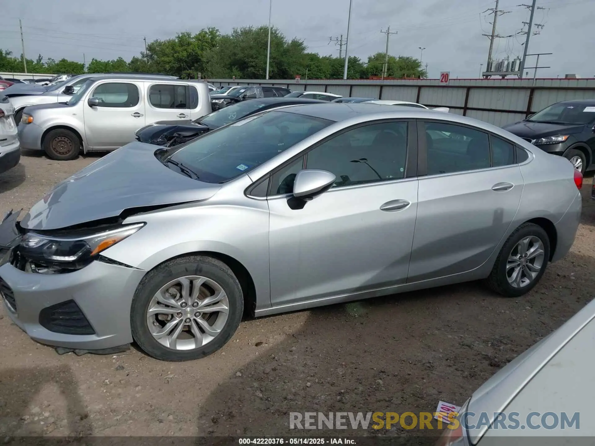 14 Photograph of a damaged car 1G1BE5SM7K7108934 CHEVROLET CRUZE 2019