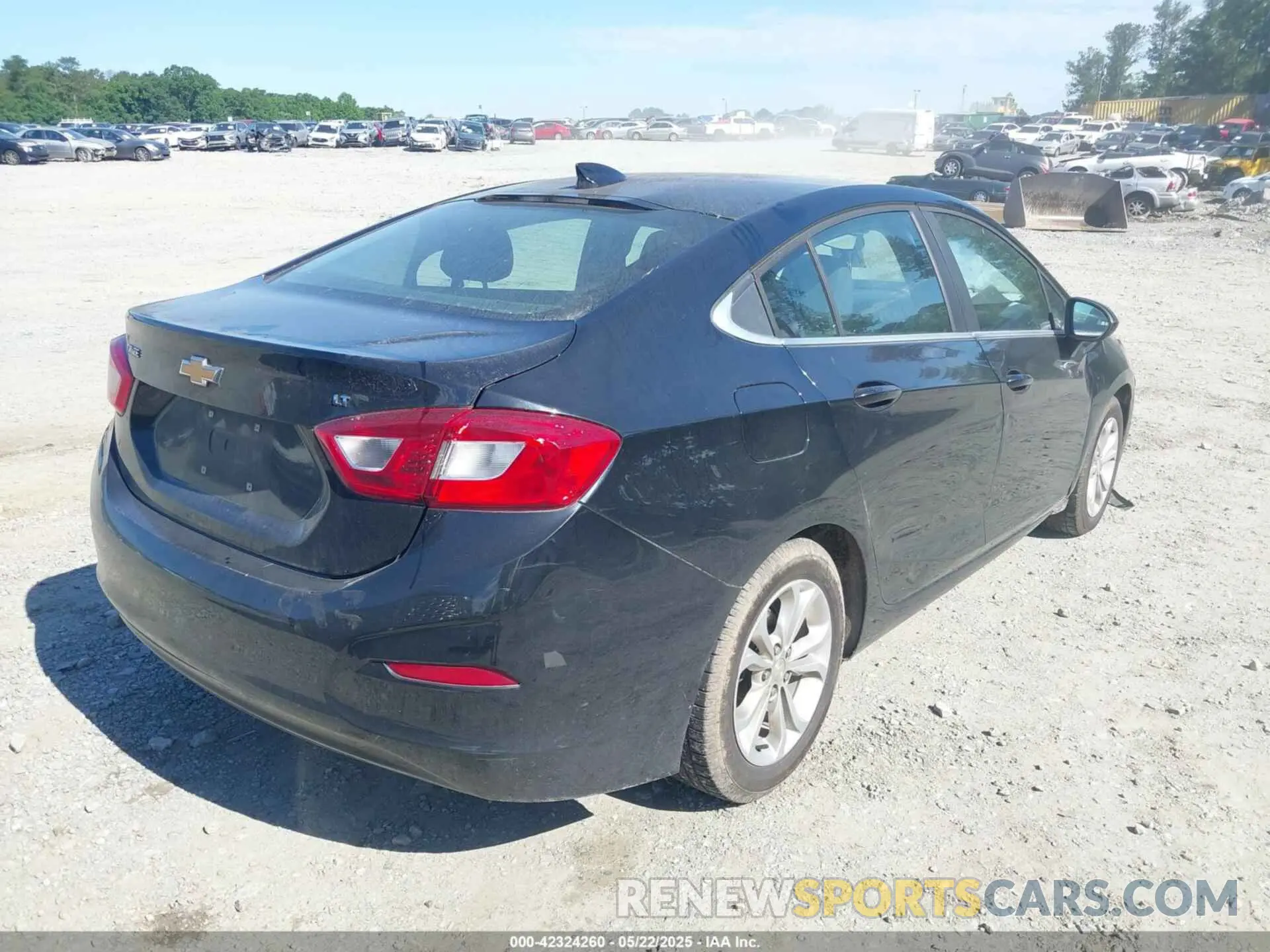 4 Photograph of a damaged car 1G1BE5SM7K7119528 CHEVROLET CRUZE 2019