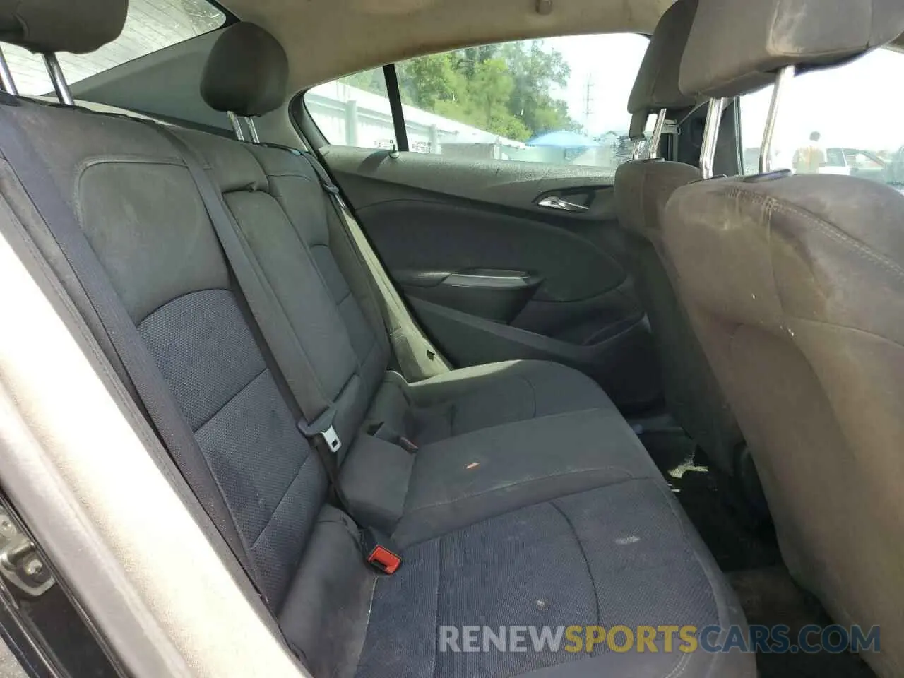 10 Фотография поврежденного автомобиля 1G1BE5SM7K7145580 CHEVROLET CRUZE 2019