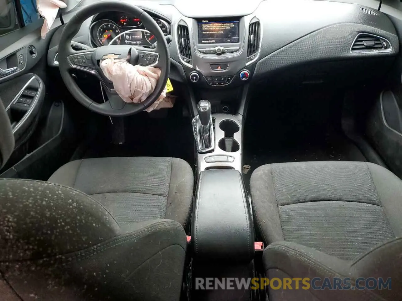 8 Photograph of a damaged car 1G1BE5SM8K7116752 CHEVROLET CRUZE 2019