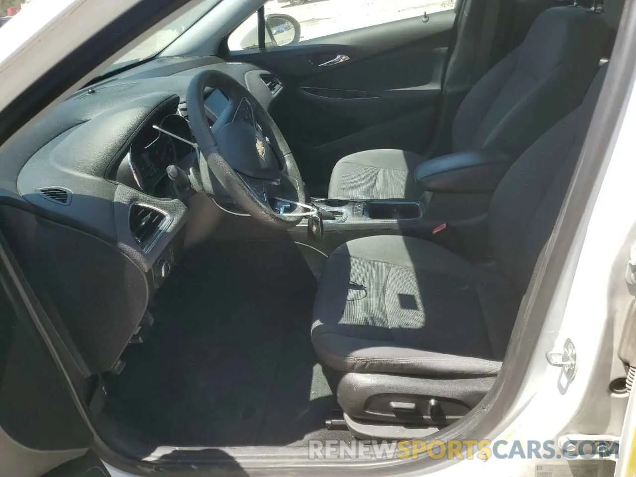 7 Photograph of a damaged car 1G1BE5SM8K7133809 CHEVROLET CRUZE 2019