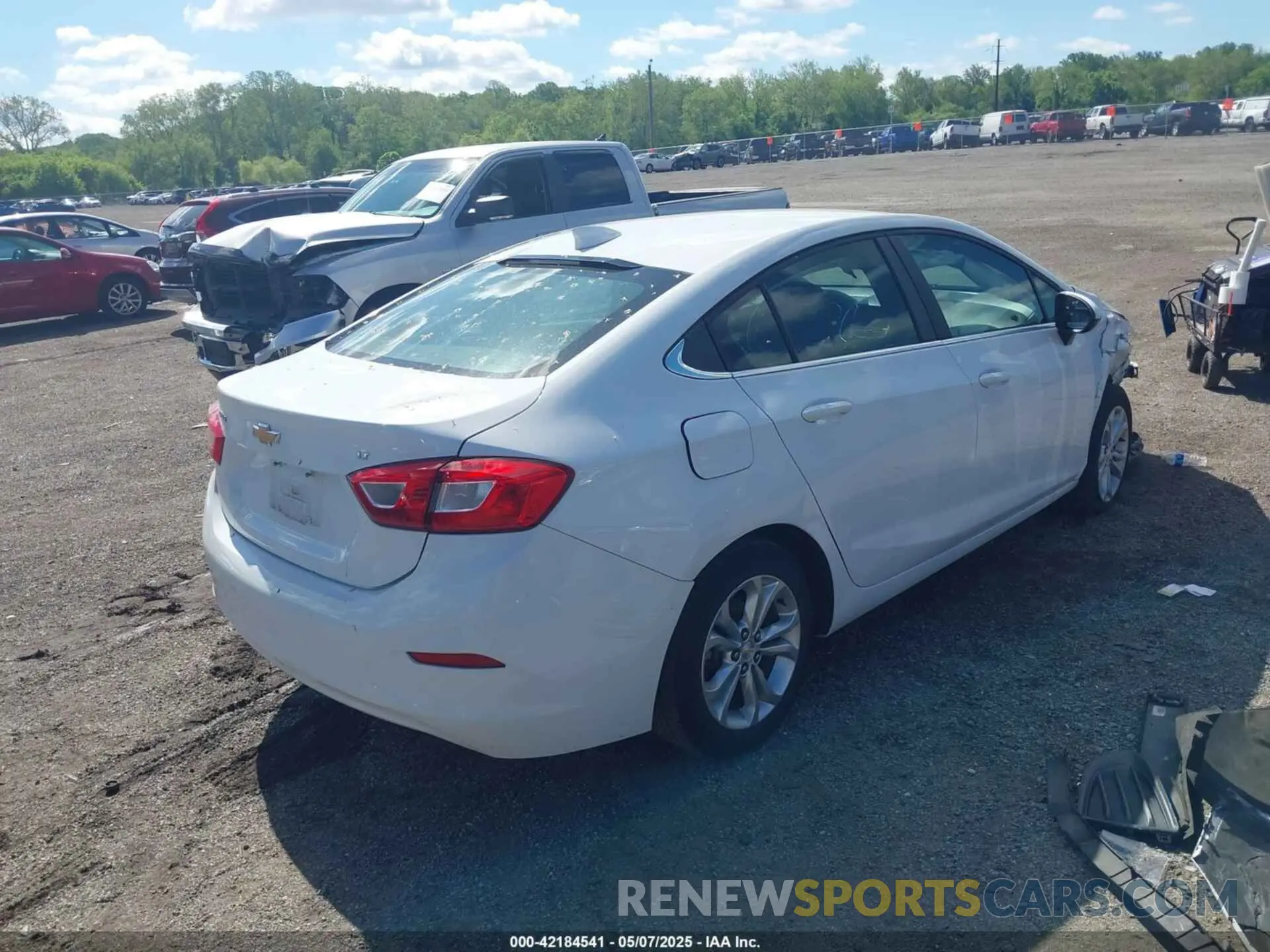 4 Photograph of a damaged car 1G1BE5SM9K7113679 CHEVROLET CRUZE 2019