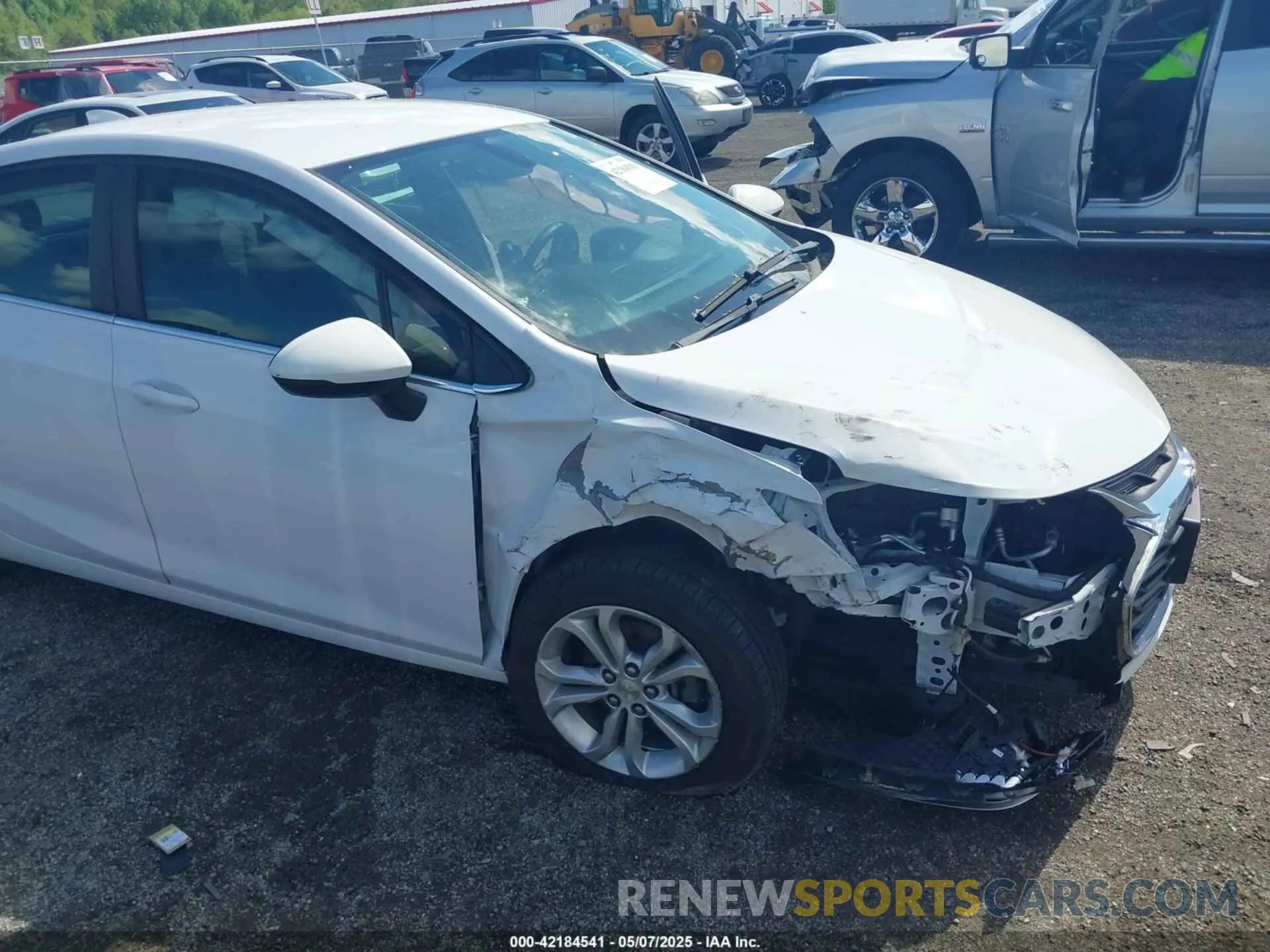 6 Photograph of a damaged car 1G1BE5SM9K7113679 CHEVROLET CRUZE 2019