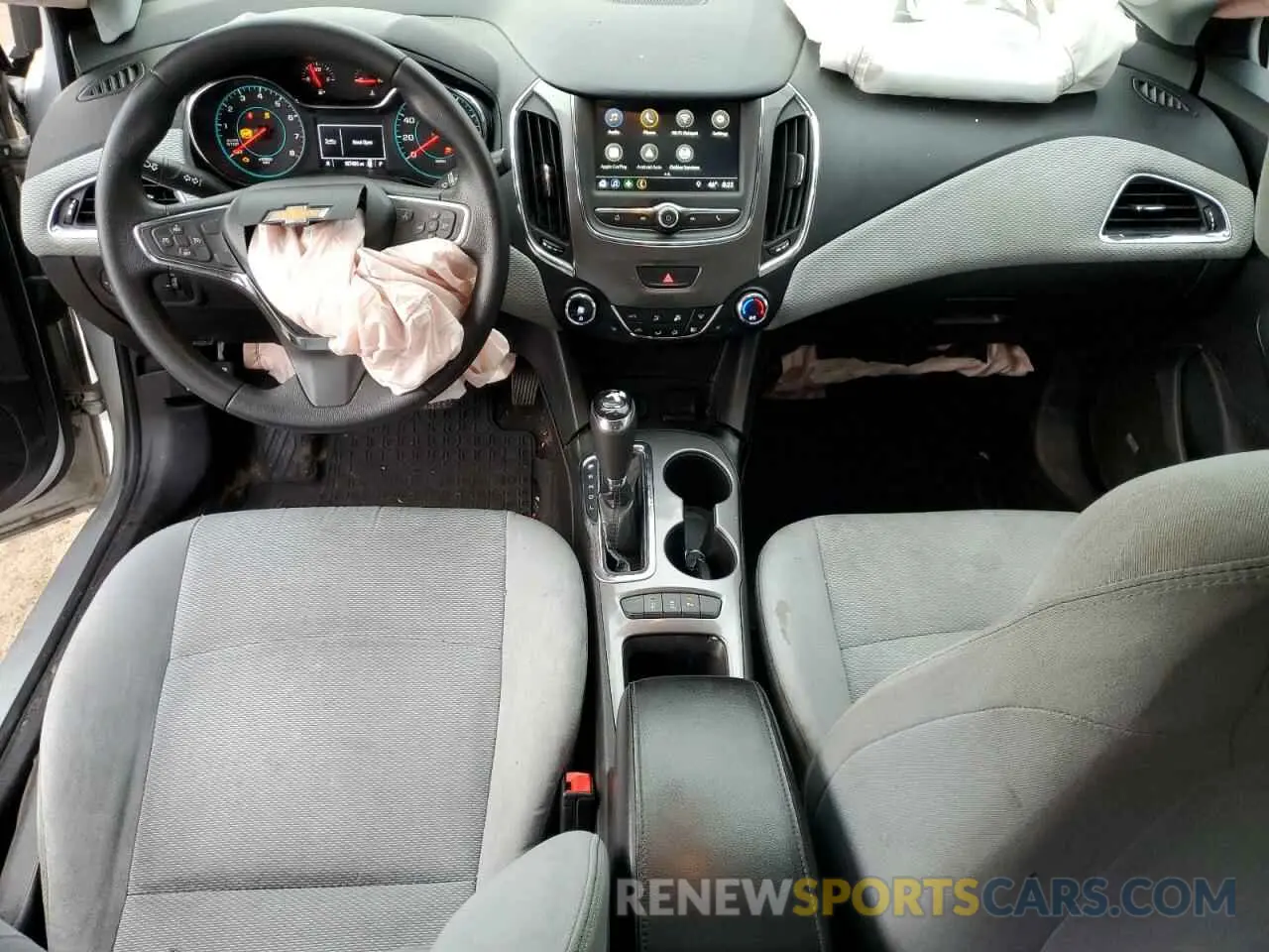 8 Photograph of a damaged car 1G1BE5SM9K7119904 CHEVROLET CRUZE 2019