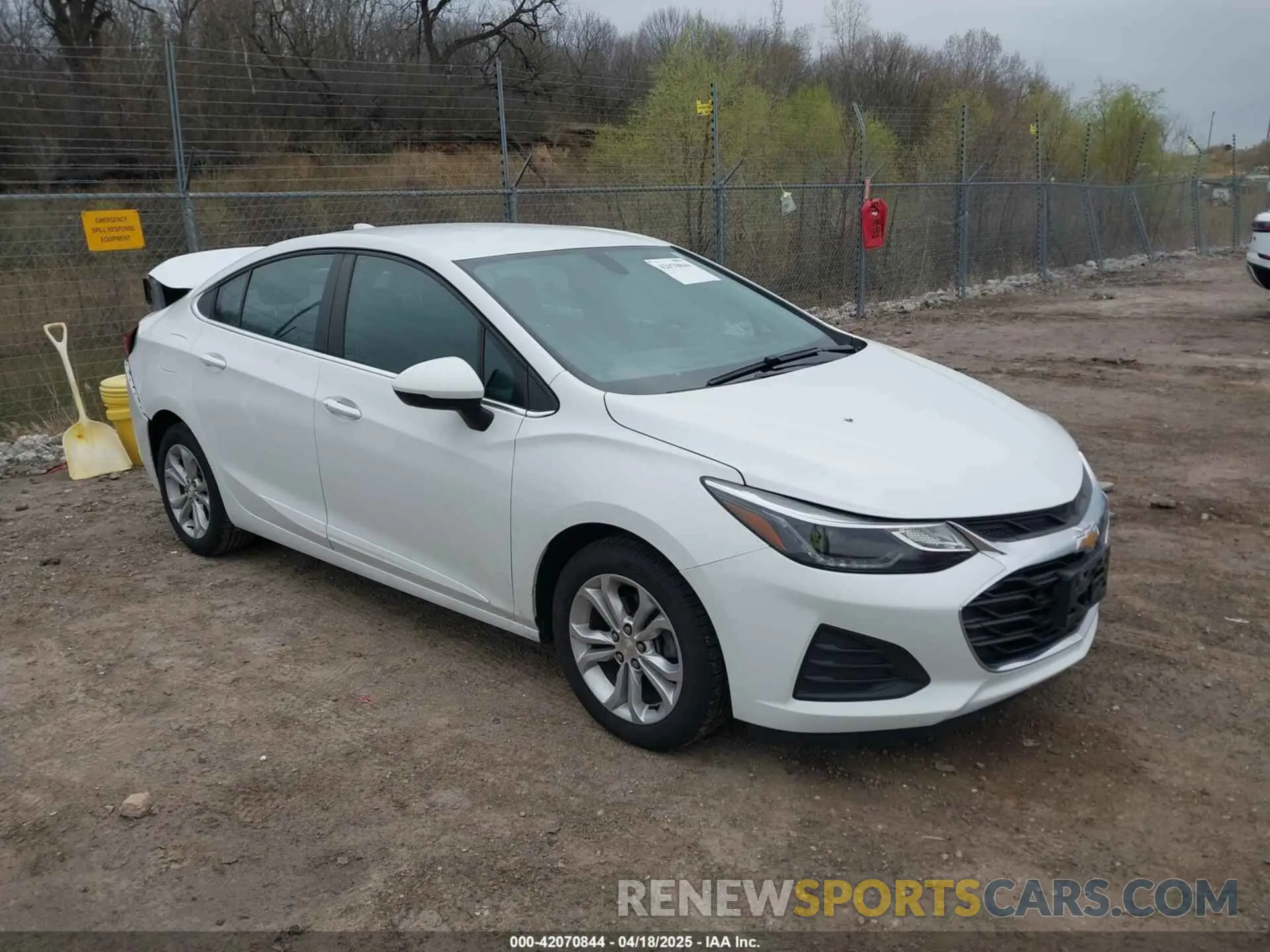 1 Photograph of a damaged car 1G1BE5SM9K7119966 CHEVROLET CRUZE 2019