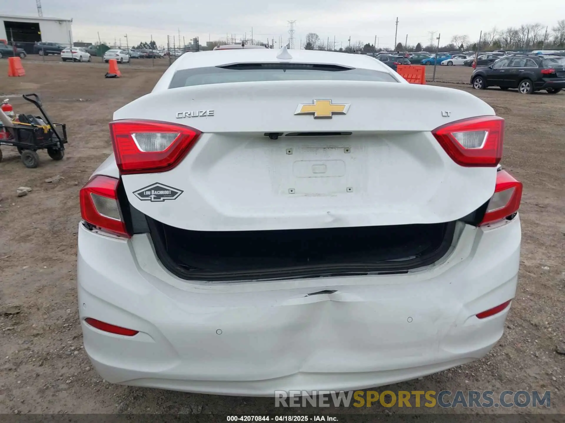 6 Photograph of a damaged car 1G1BE5SM9K7119966 CHEVROLET CRUZE 2019