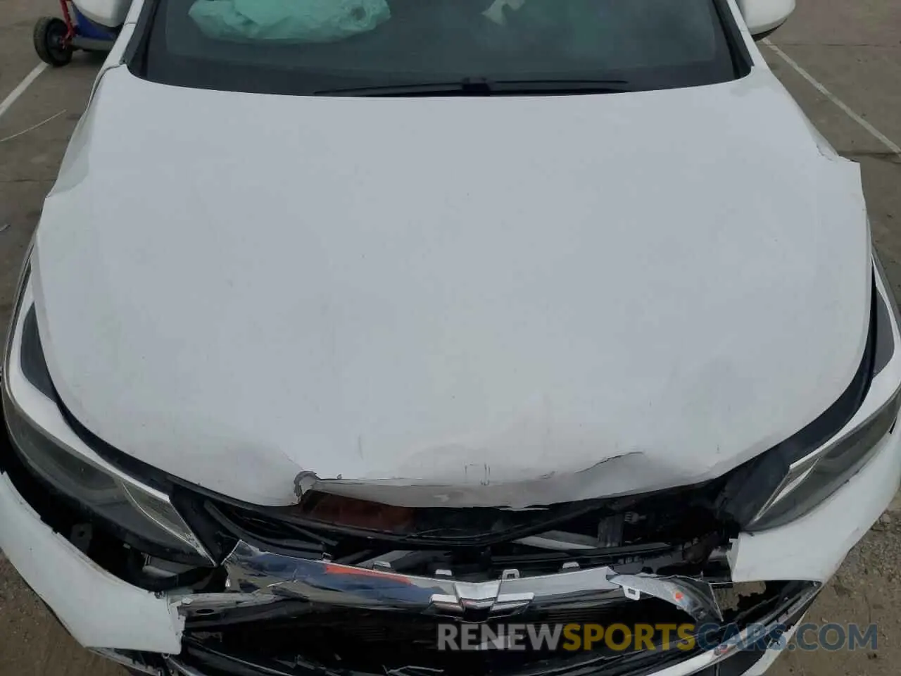 12 Photograph of a damaged car 1G1BE5SM9K7121913 CHEVROLET CRUZE 2019