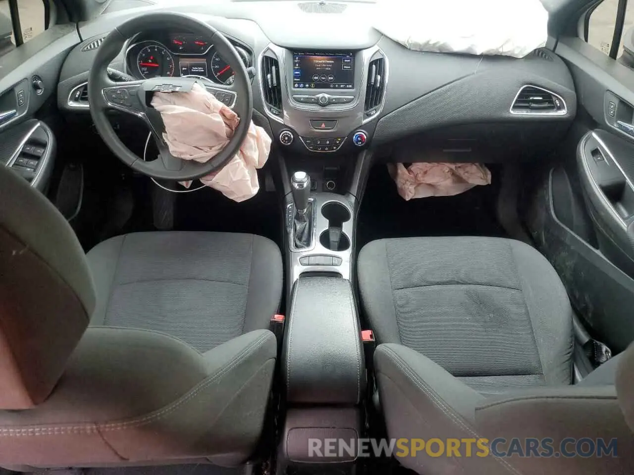 8 Photograph of a damaged car 1G1BE5SM9K7121913 CHEVROLET CRUZE 2019