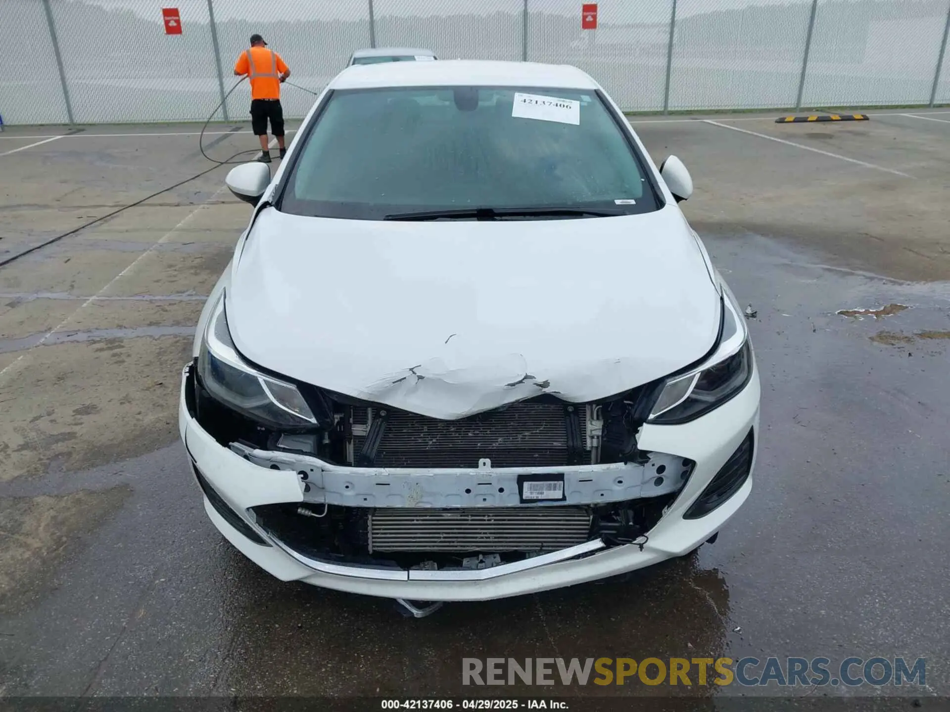 13 Photograph of a damaged car 1G1BE5SMXK7118146 CHEVROLET CRUZE 2019