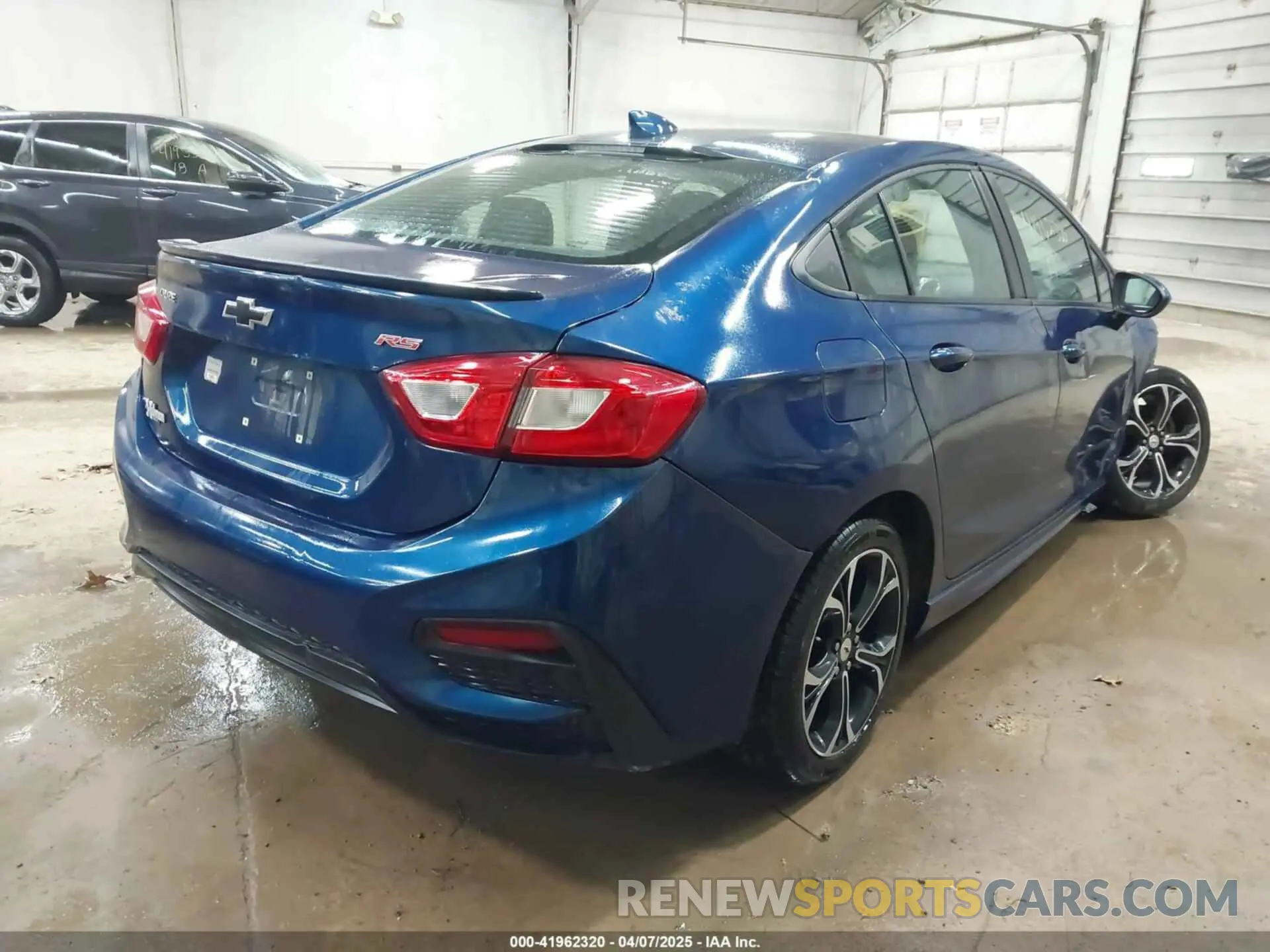 4 Photograph of a damaged car 1G1BE5SMXK7123508 CHEVROLET CRUZE 2019