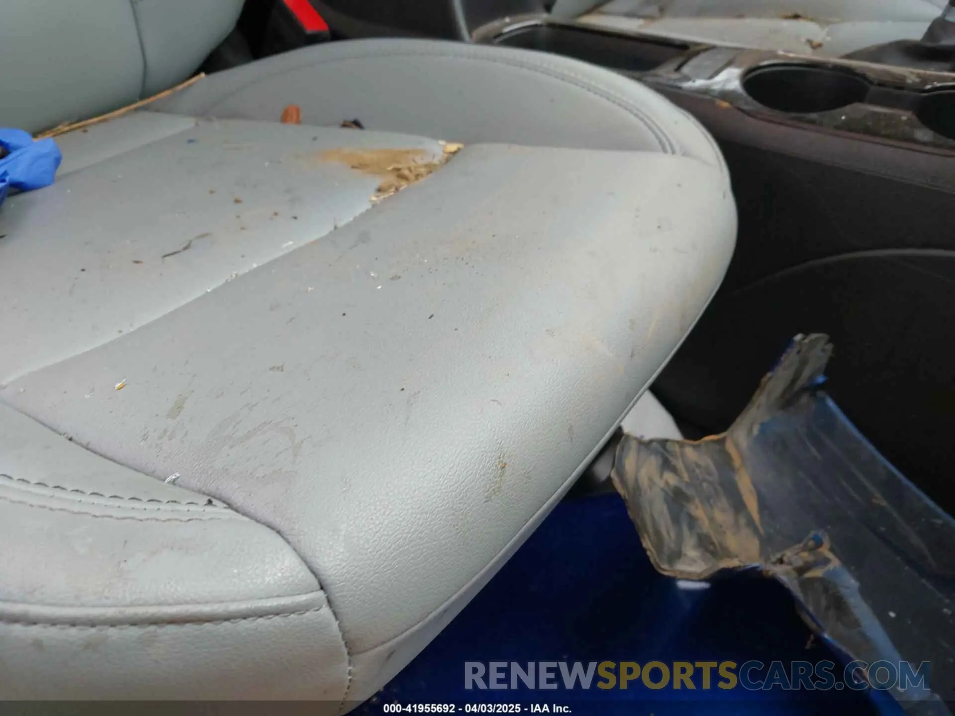 14 Photograph of a damaged car 1G1BF5SM0K7104799 CHEVROLET CRUZE 2019