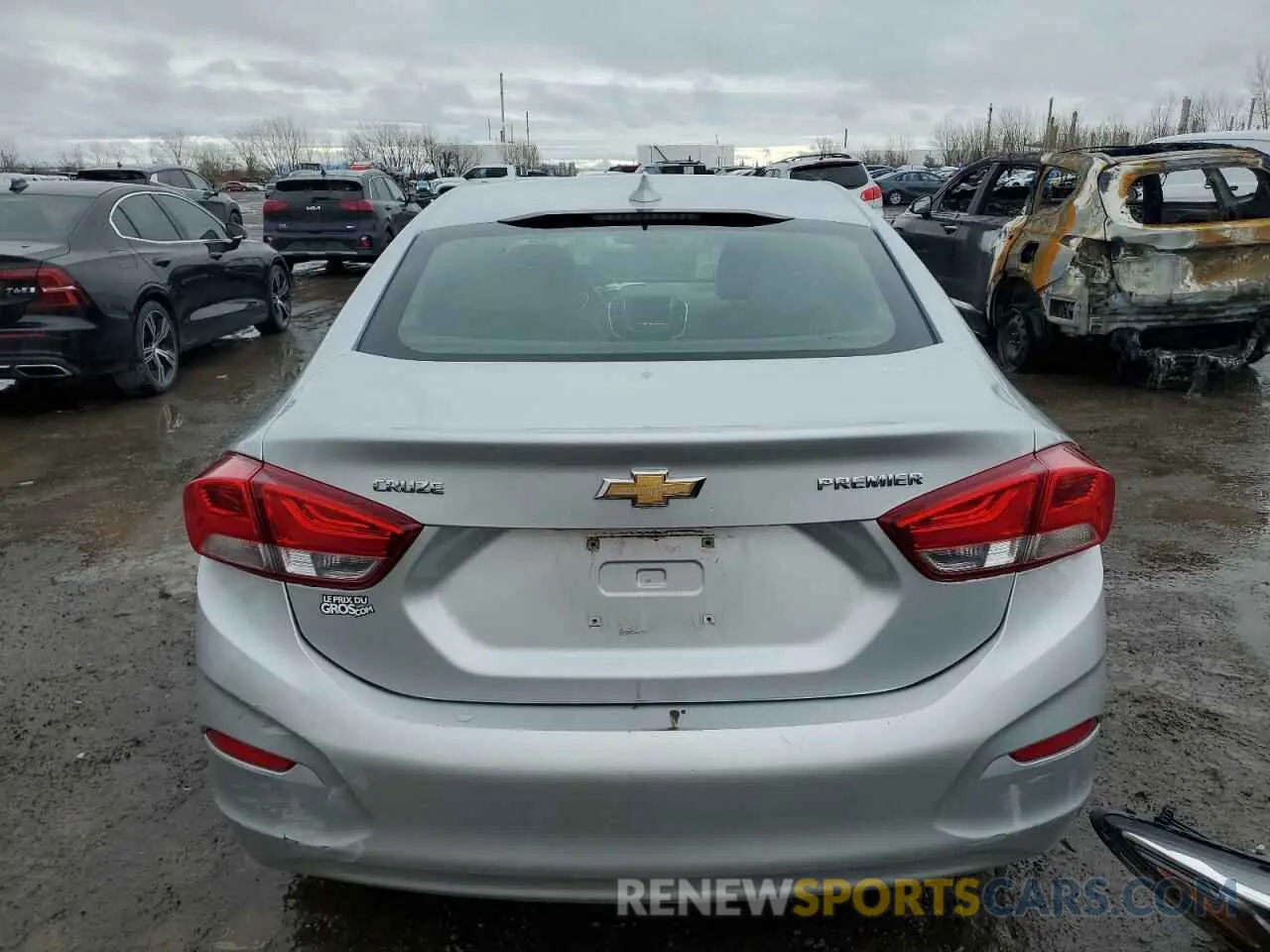 6 Фотография поврежденного автомобиля 1G1BF5SM8K7100936 CHEVROLET CRUZE 2019