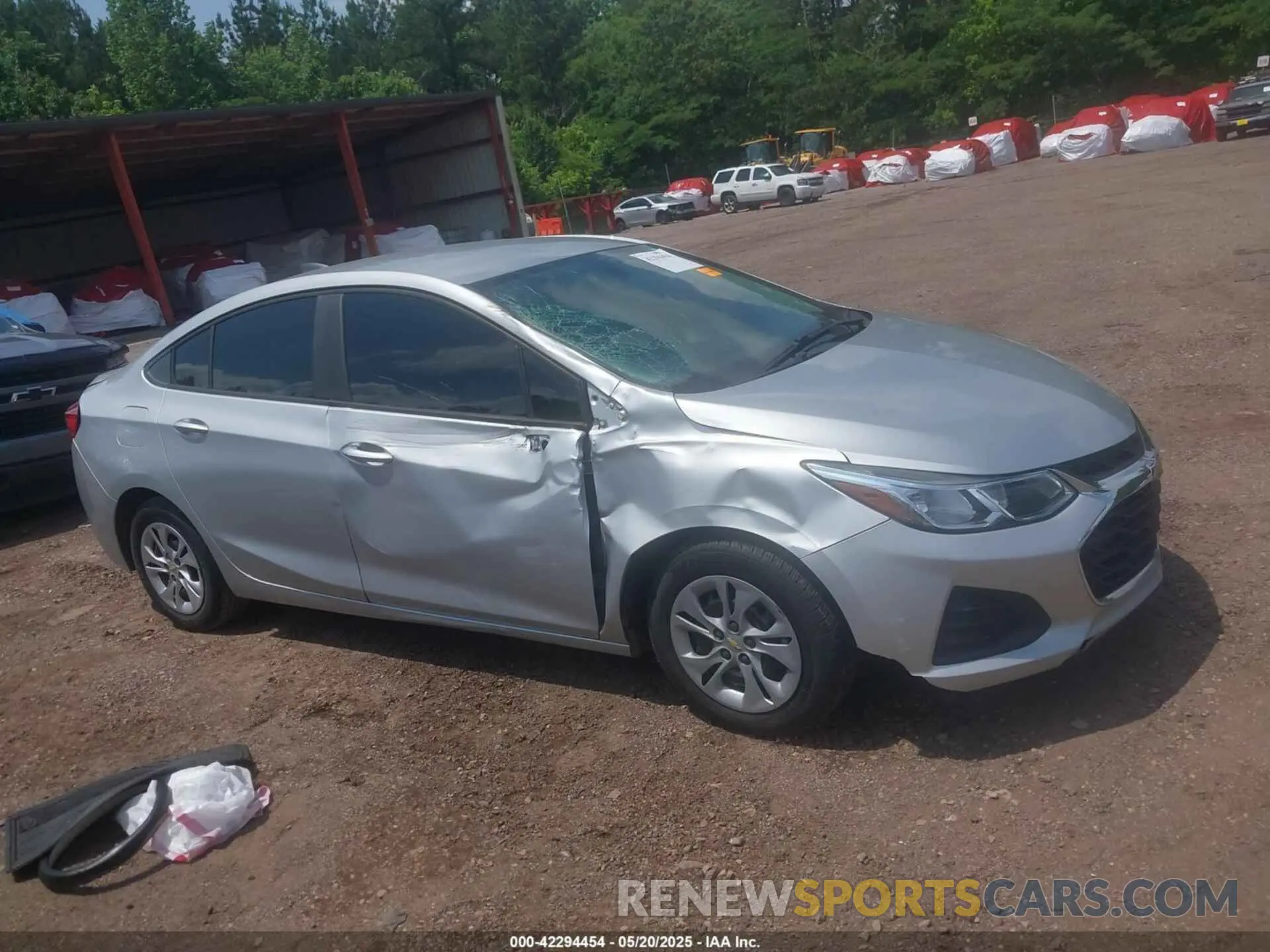 6 Фотография поврежденного автомобиля 1G1BJ5SM1K7103238 CHEVROLET CRUZE 2019