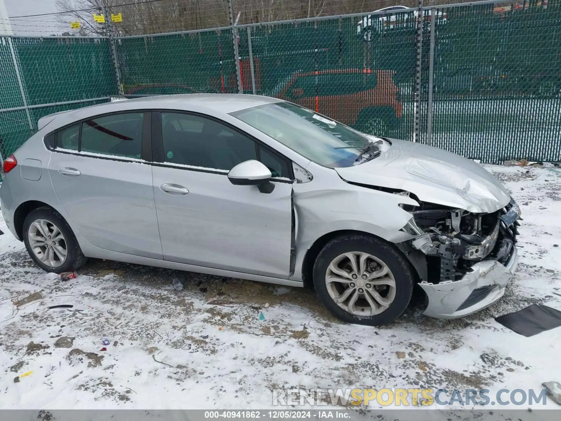 13 Photograph of a damaged car 3G1BC6SM4KS601922 CHEVROLET CRUZE 2019