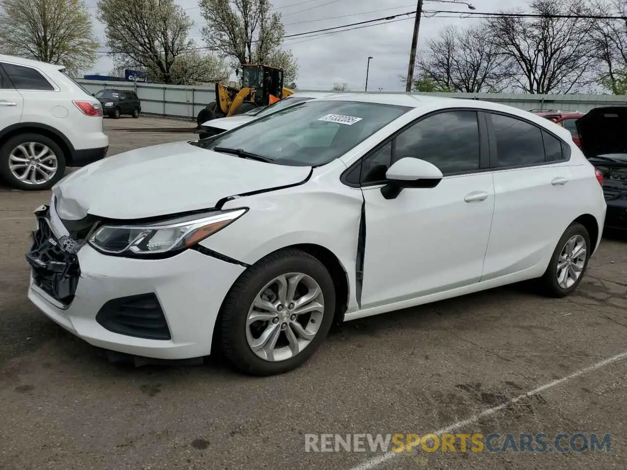 1 Фотография поврежденного автомобиля 3G1BC6SM5KS590347 CHEVROLET CRUZE 2019