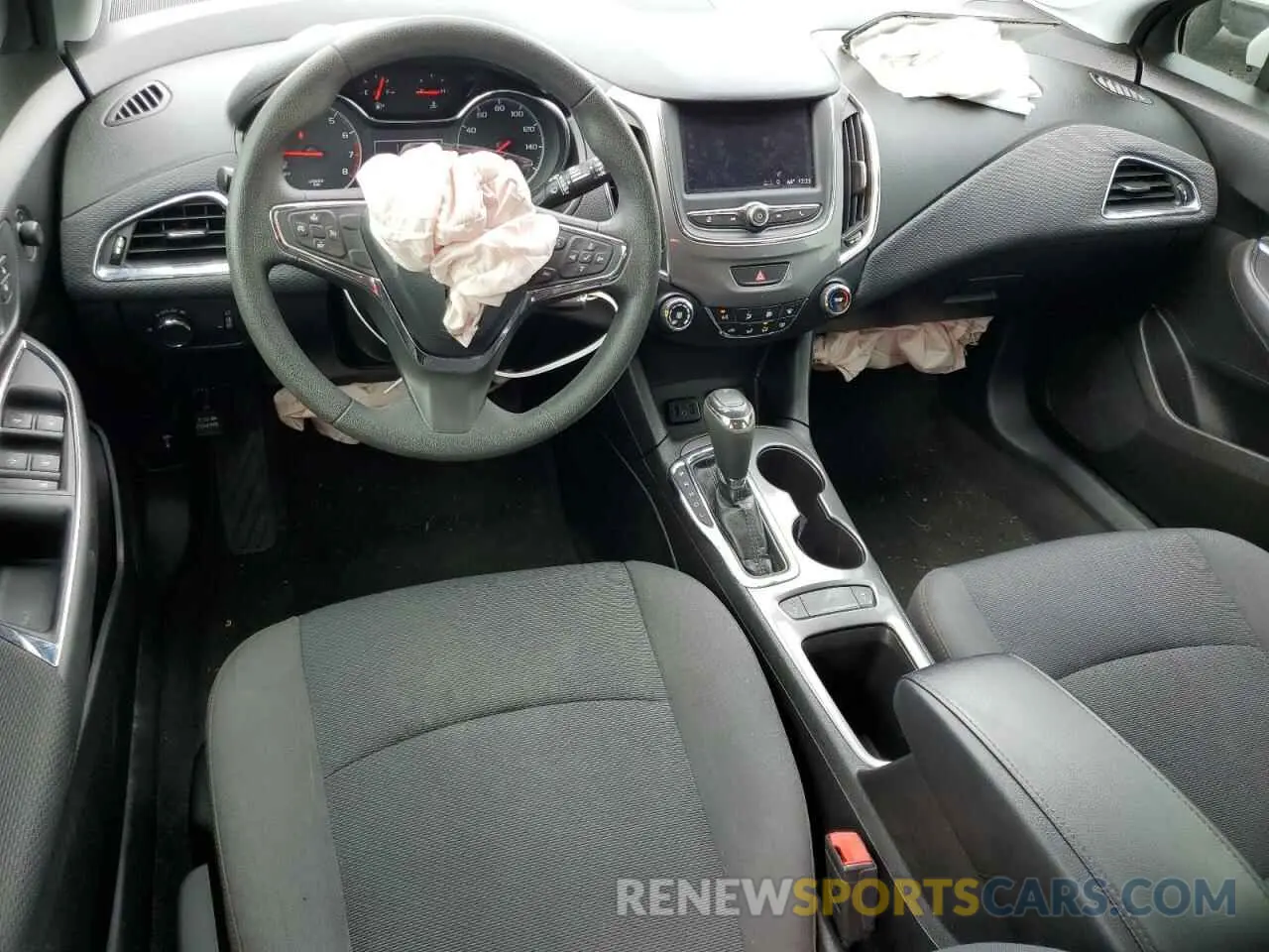 8 Фотография поврежденного автомобиля 3G1BC6SM5KS590347 CHEVROLET CRUZE 2019