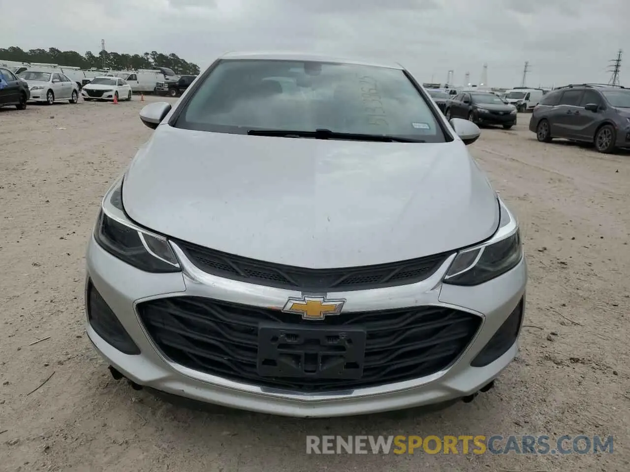 5 Photograph of a damaged car 3G1BE6SM1KS571465 CHEVROLET CRUZE 2019