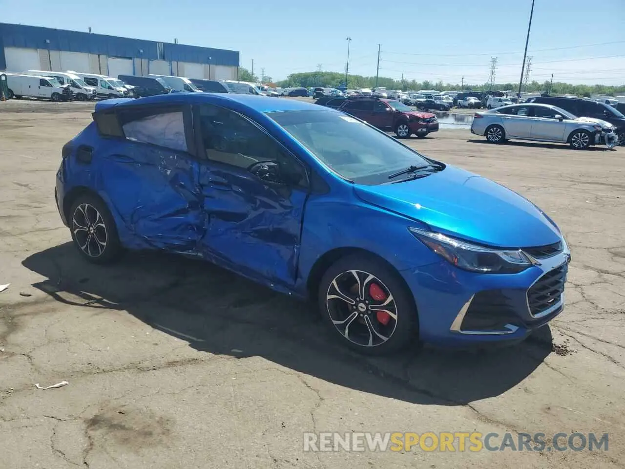 4 Photograph of a damaged car 3G1BE6SM2KS590557 CHEVROLET CRUZE 2019