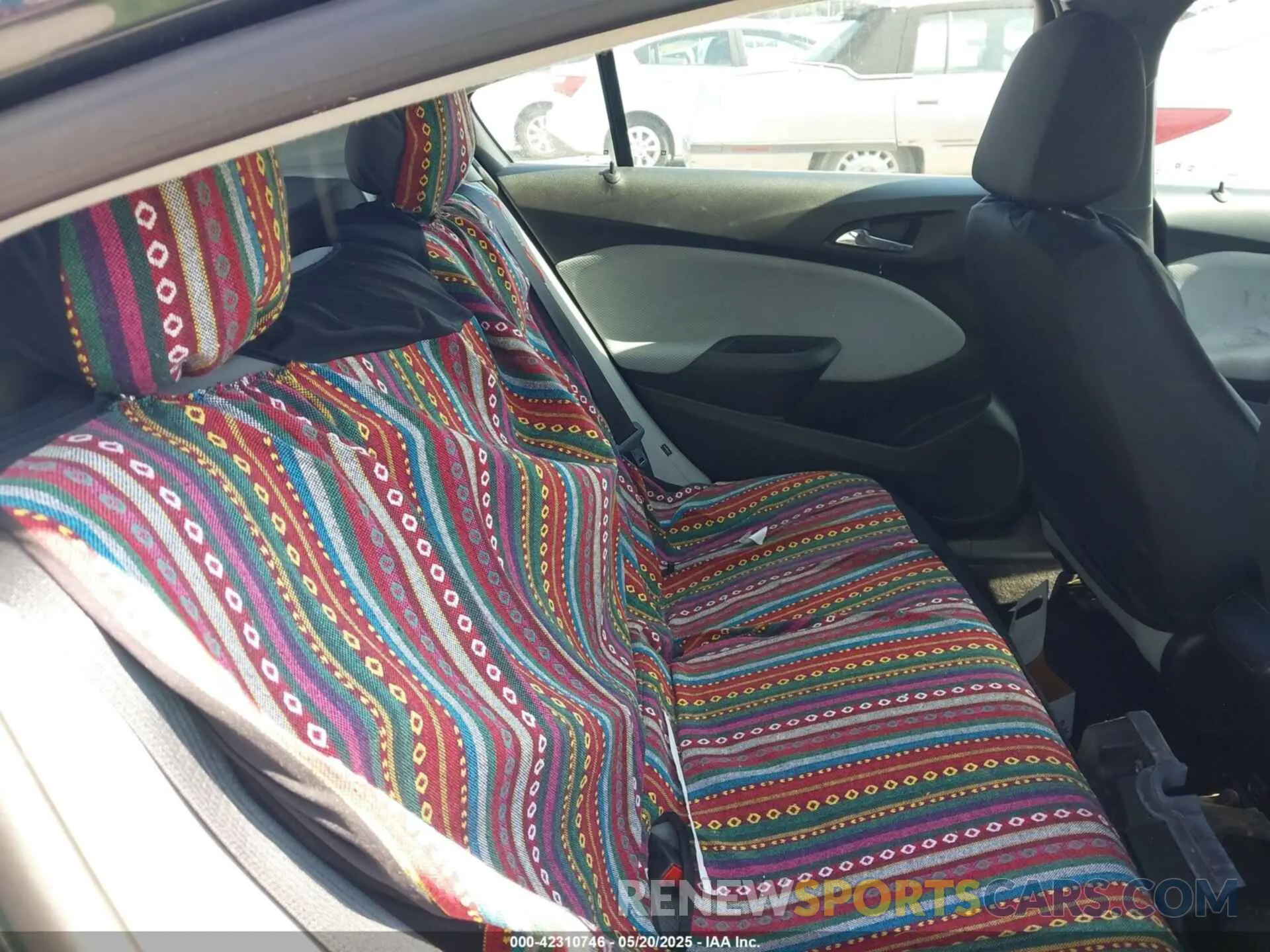8 Photograph of a damaged car 3G1BE6SM4KS542770 CHEVROLET CRUZE 2019