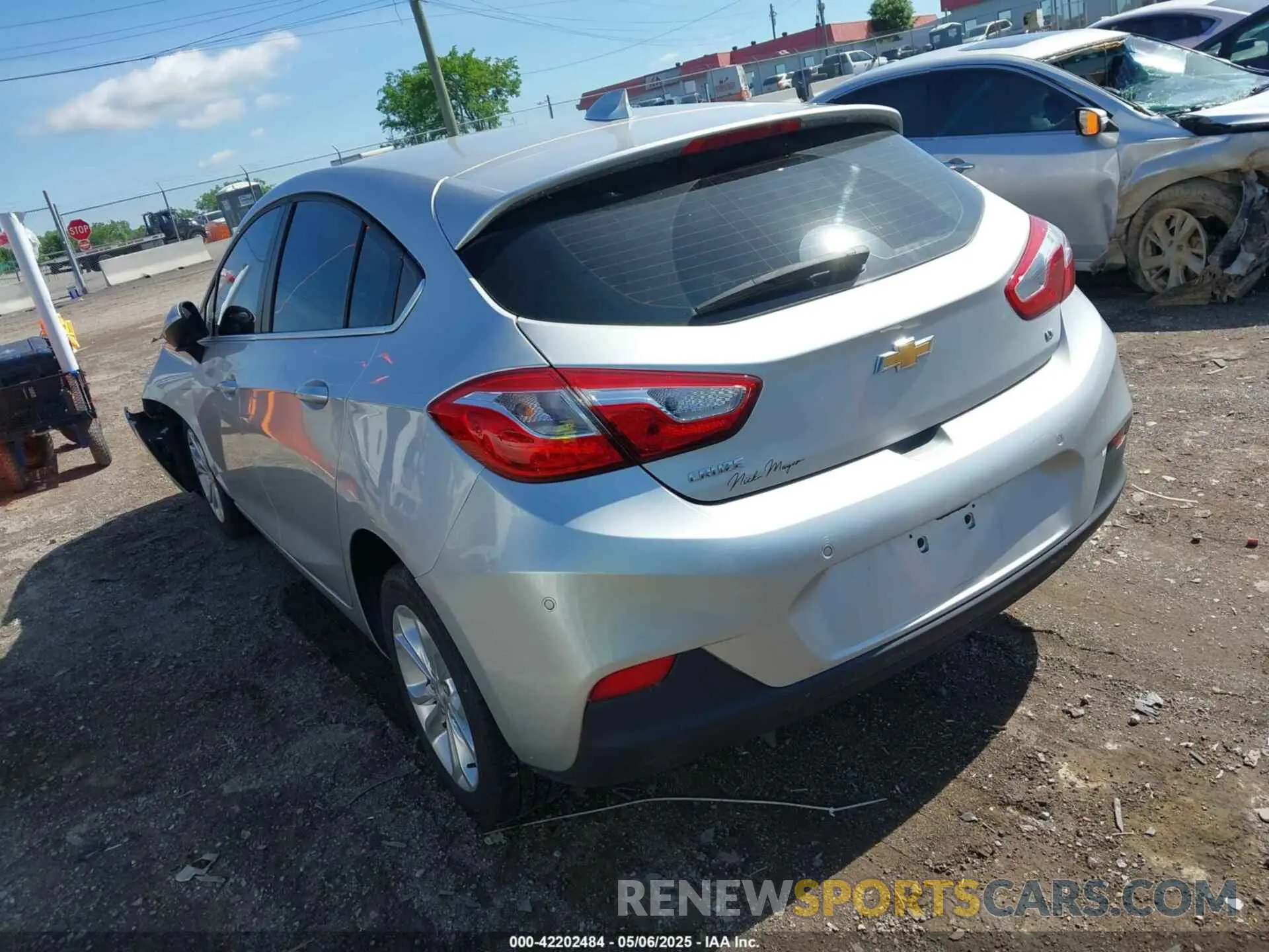3 Фотография поврежденного автомобиля 3G1BE6SM4Ks574795 CHEVROLET CRUZE 2019