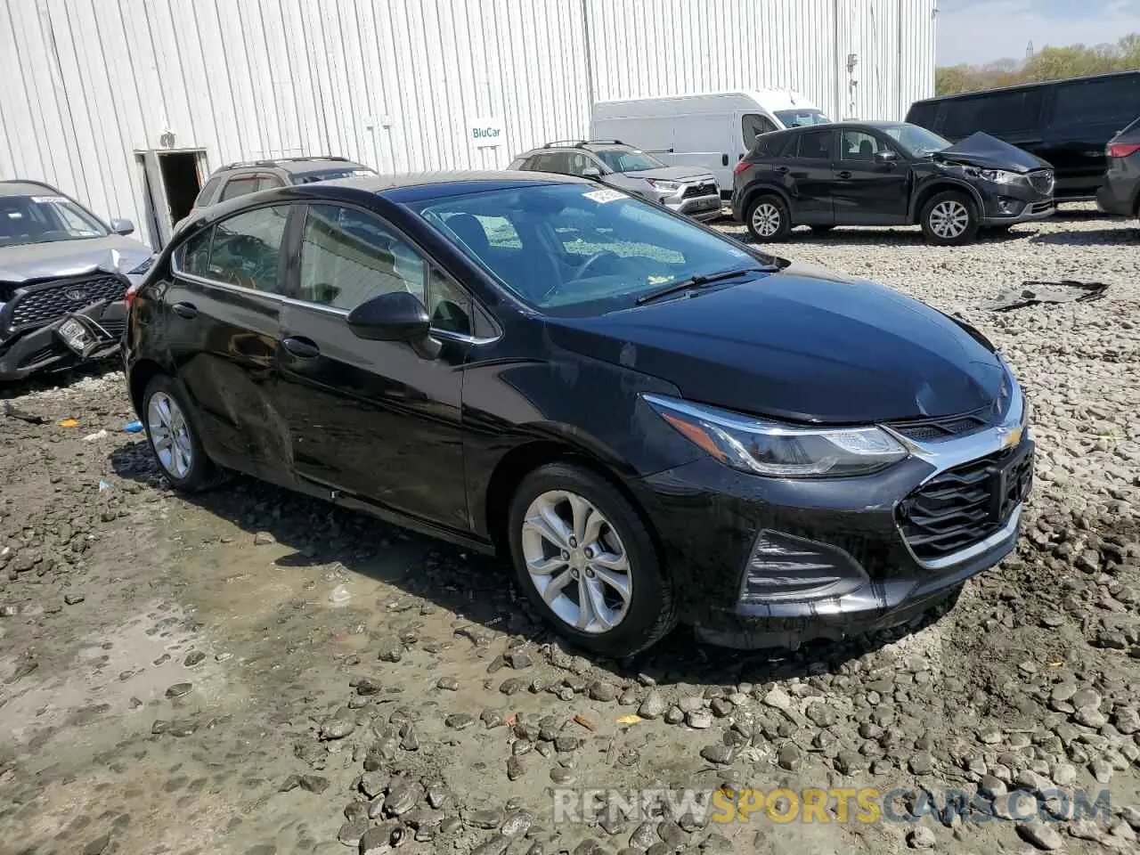 4 Photograph of a damaged car 3G1BE6SM8KS562617 CHEVROLET CRUZE 2019