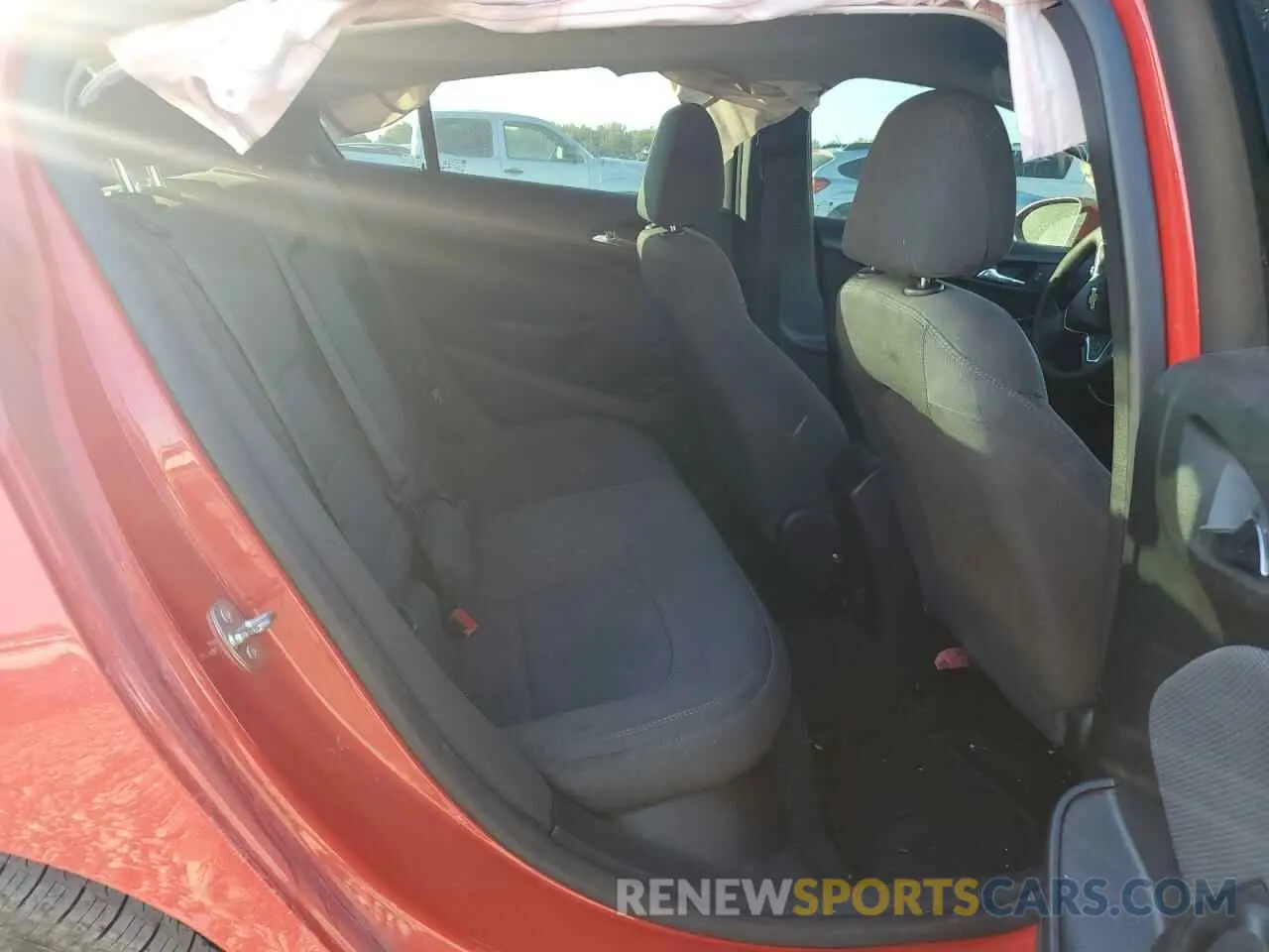 10 Photograph of a damaged car 3G1BE6SM9KS540559 CHEVROLET CRUZE 2019