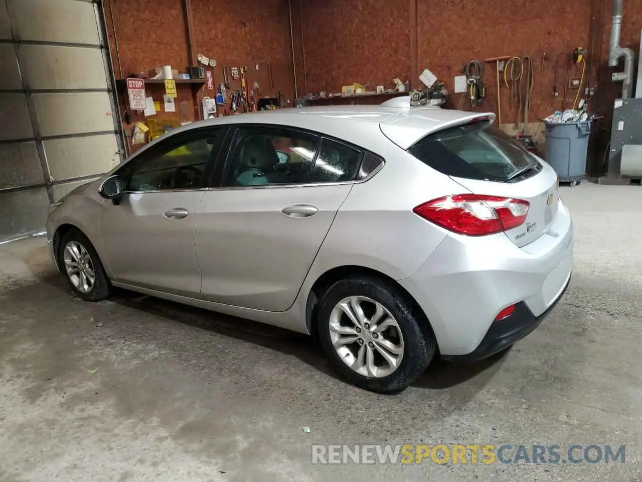 2 Фотография поврежденного автомобиля 3G1BE6SMXKS540988 CHEVROLET CRUZE 2019