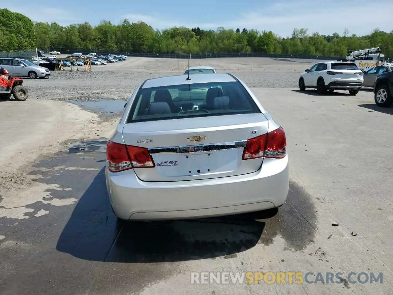 6 Photograph of a damaged car 1G1PK5SB3E7447983 CHEVROLET CRUZE 2021