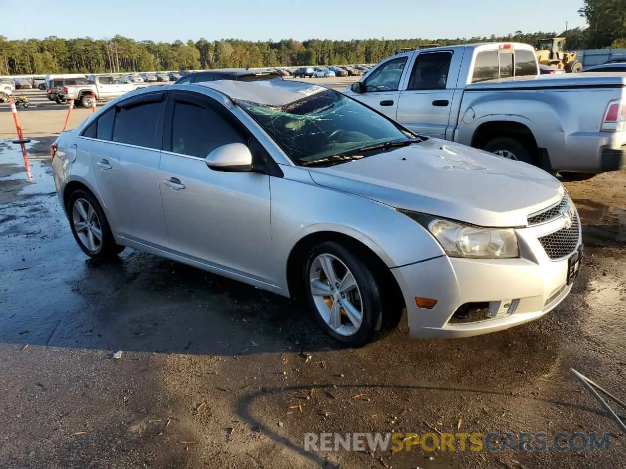 4 Photograph of a damaged car 1G1PE5SB1D7143749 CHEVROLET CRUZE 2022