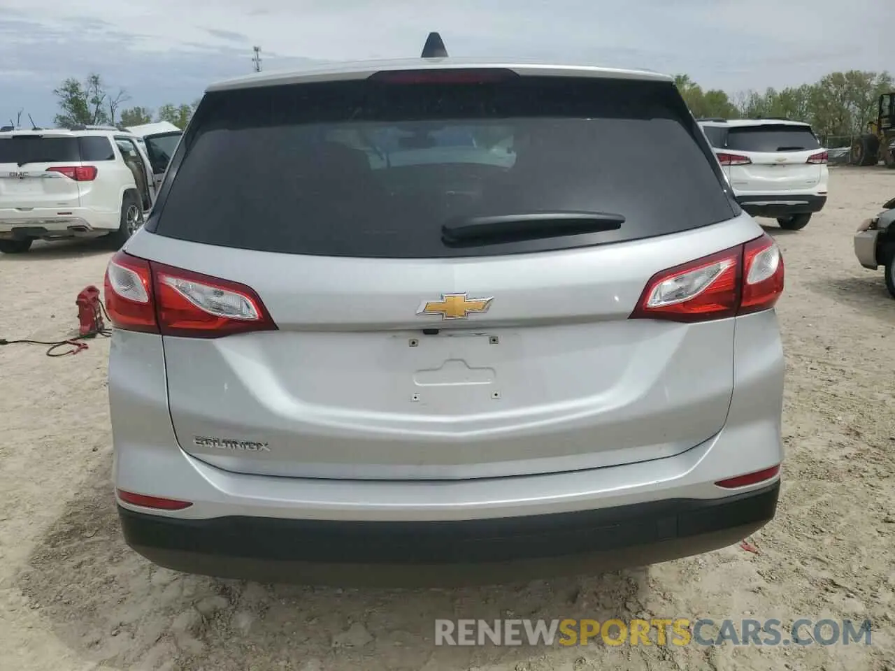 6 Photograph of a damaged car 2GNAXHEV0K6136374 CHEVROLET EQUINOX 2019