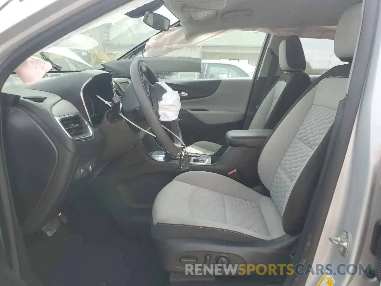 7 Photograph of a damaged car 2GNAXHEV0K6136374 CHEVROLET EQUINOX 2019