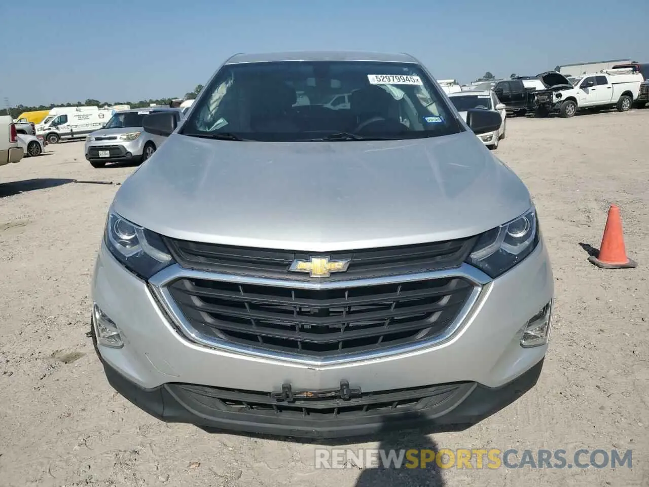 5 Фотография поврежденного автомобиля 2GNAXHEV0K6174350 CHEVROLET EQUINOX 2019