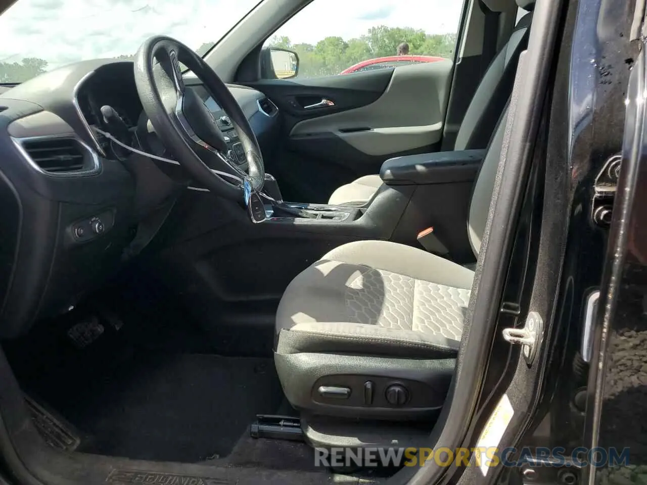 7 Фотография поврежденного автомобиля 2GNAXHEV0K6228598 CHEVROLET EQUINOX 2019