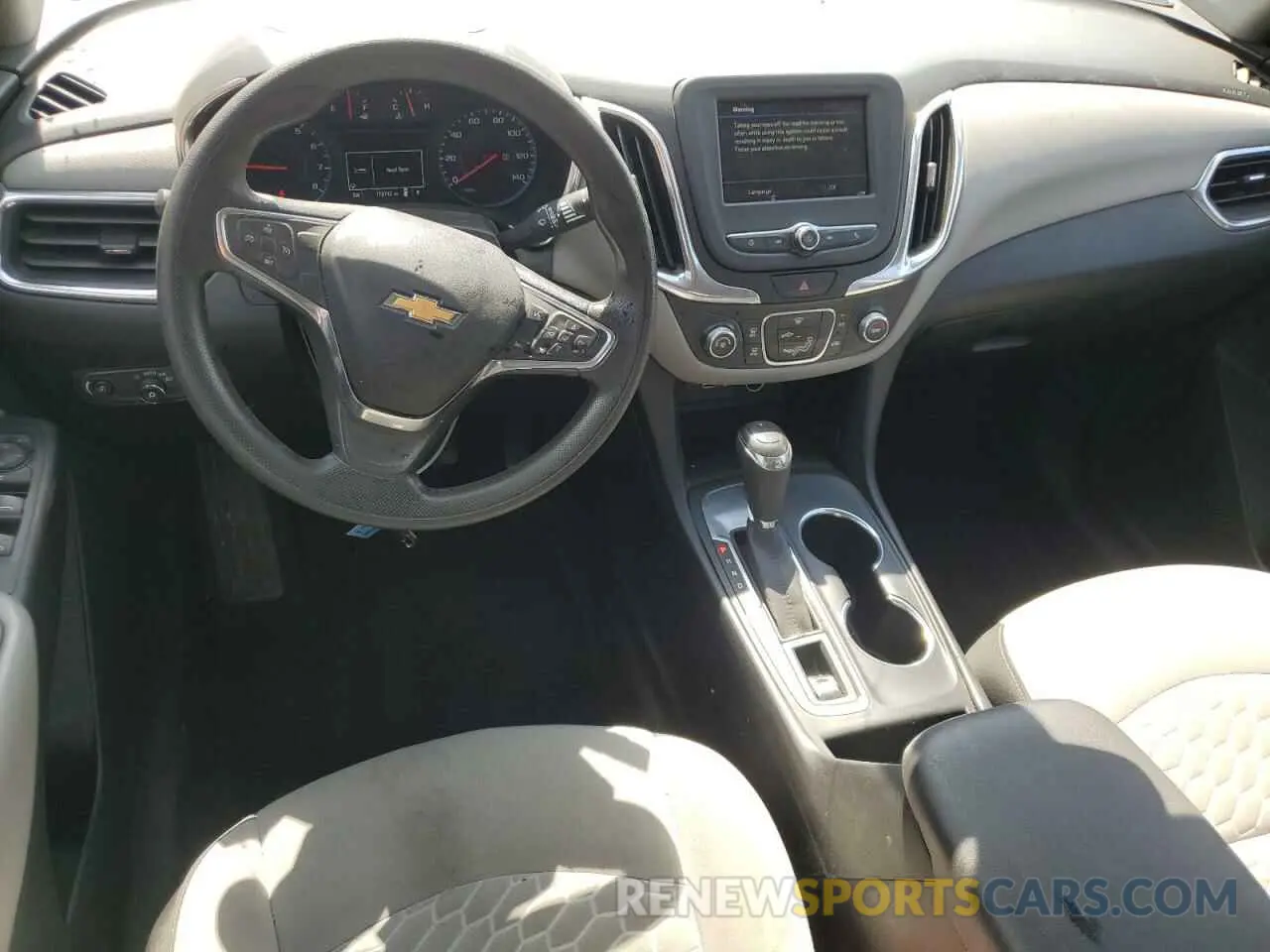 8 Фотография поврежденного автомобиля 2GNAXHEV0K6228598 CHEVROLET EQUINOX 2019