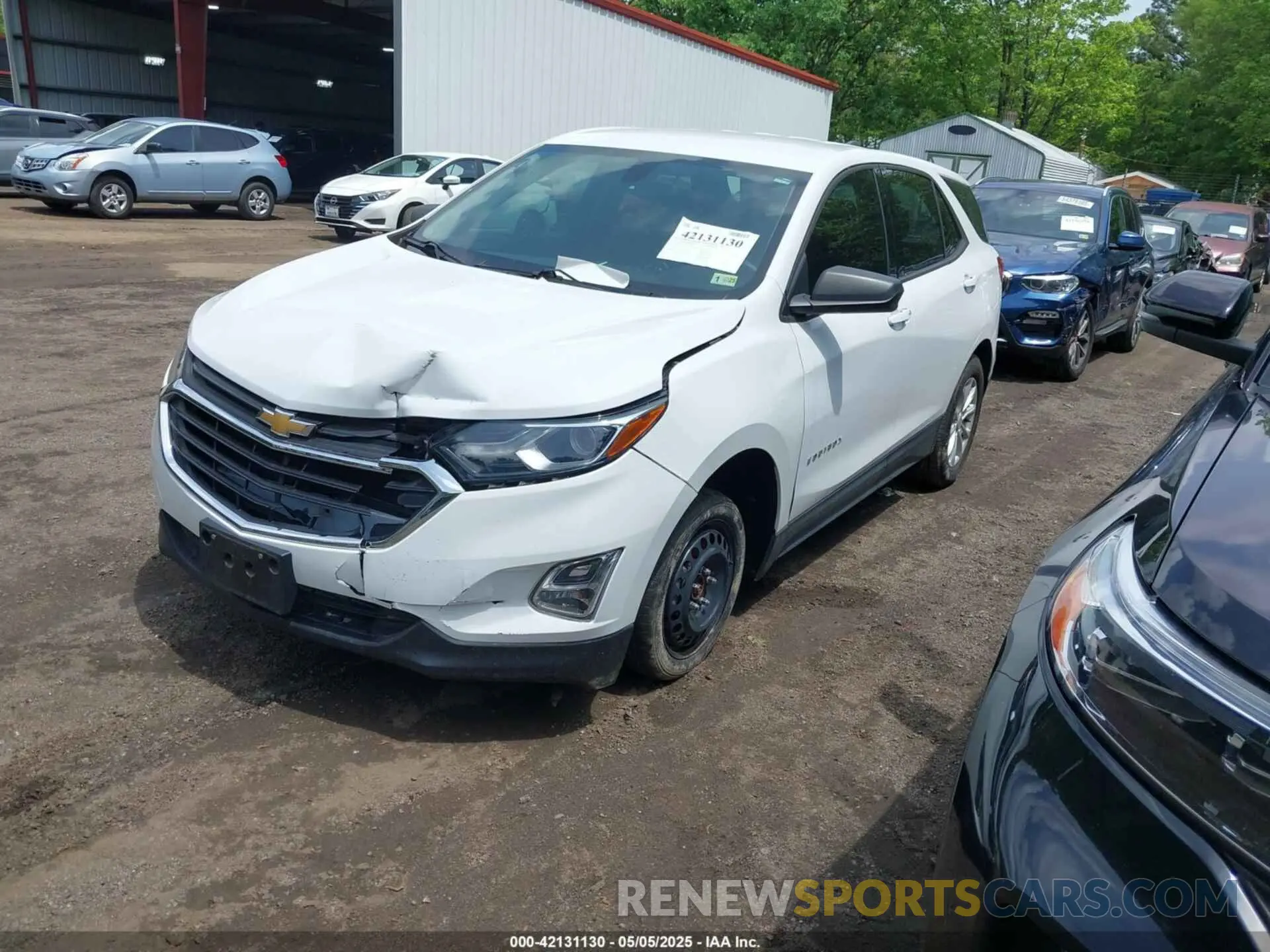 2 Фотография поврежденного автомобиля 2GNAXHEV1K6222437 CHEVROLET EQUINOX 2019